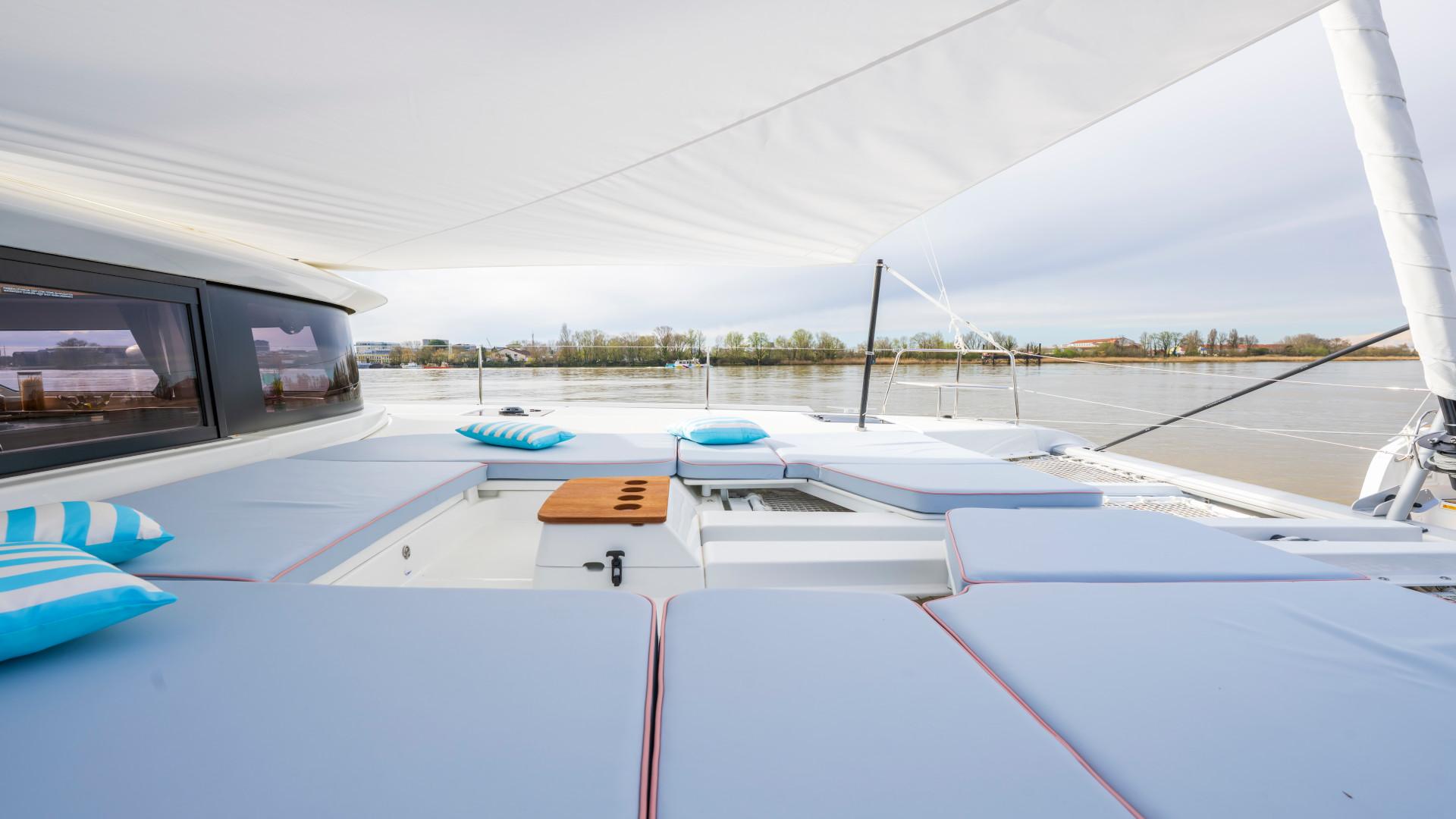 Lagoon 46 OW - 3 + 2 cab., picture 4