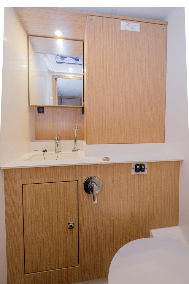 Bavaria C57 - 4 + 1 cab., picture 24