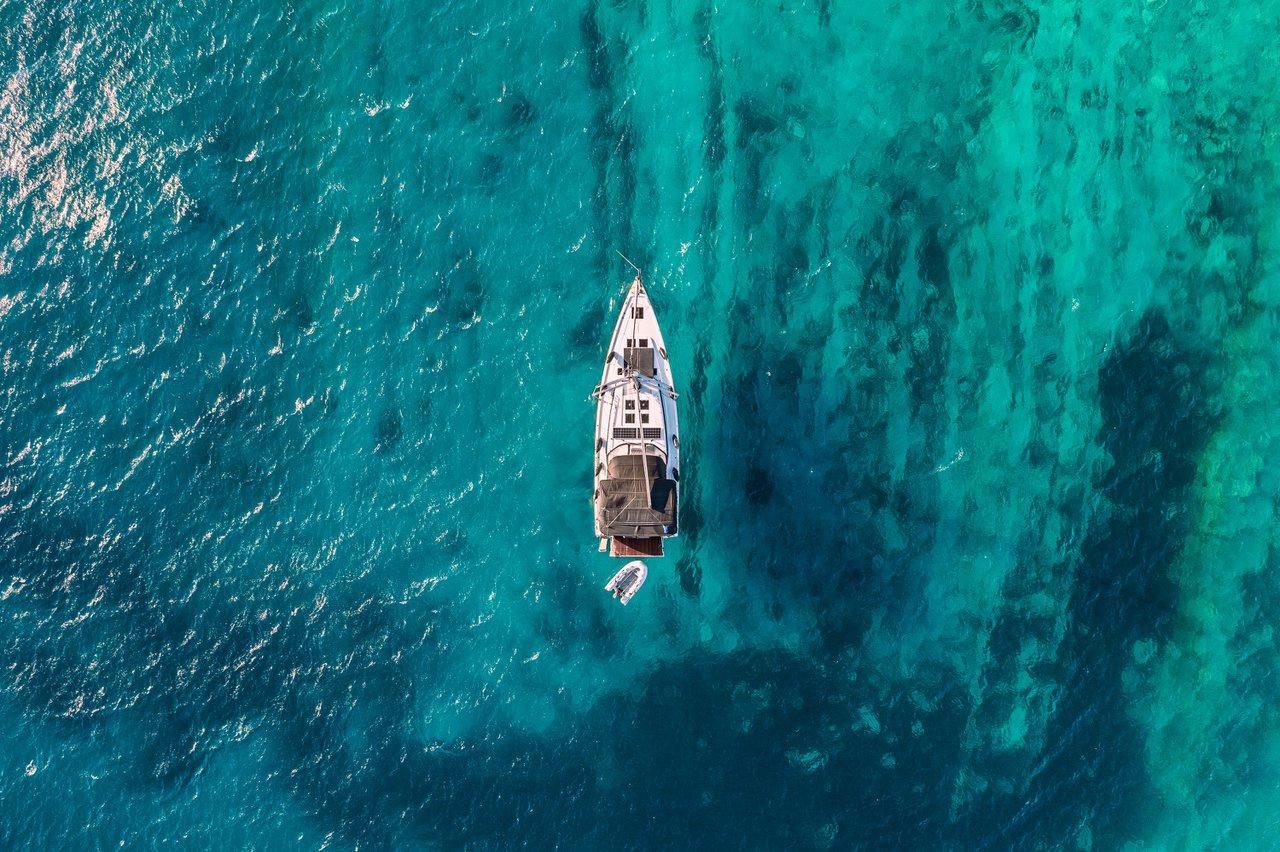 Bavaria C57 - 4 + 1 cab., picture 8