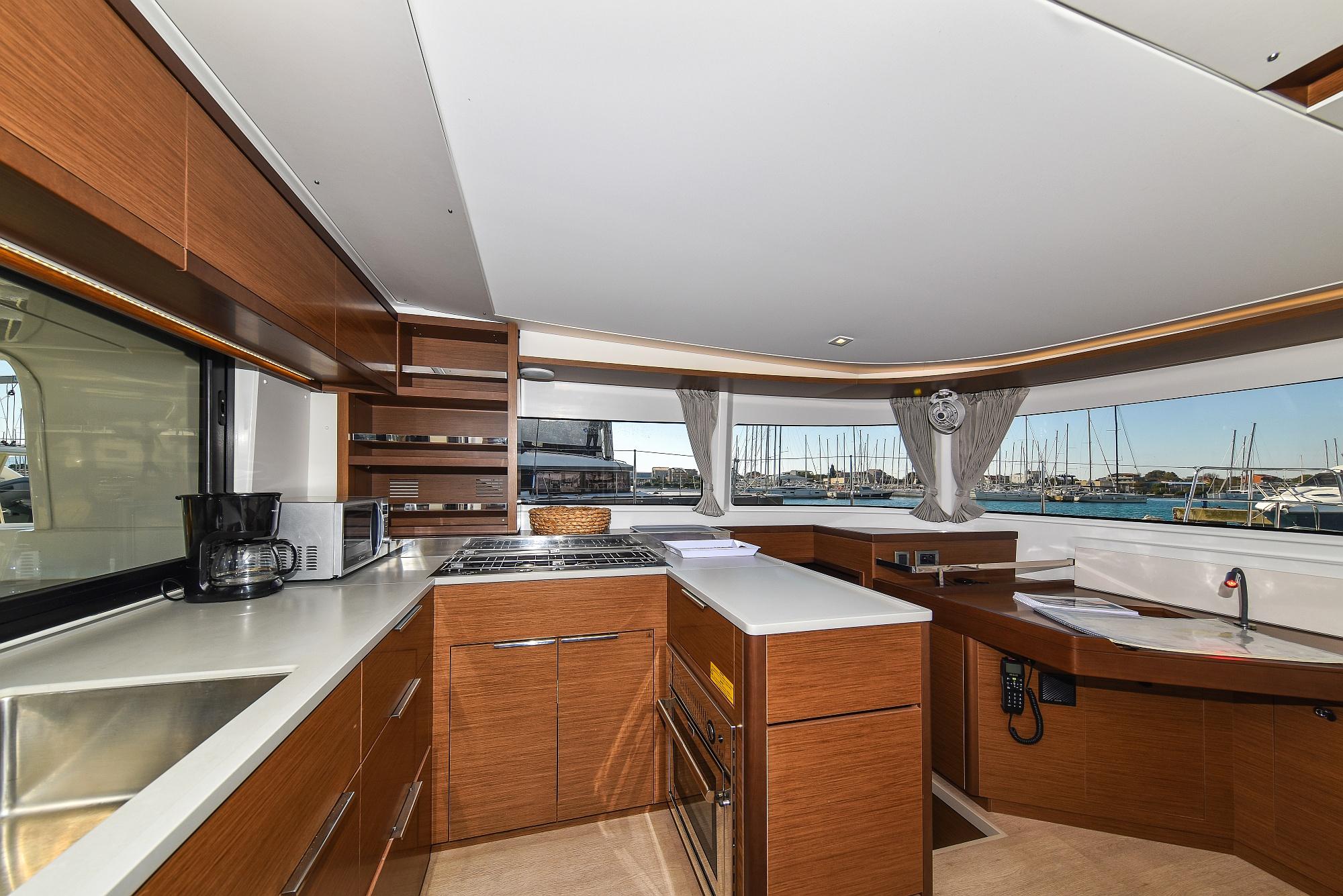 Lagoon 46 - 4 + 2 cab., picture 12