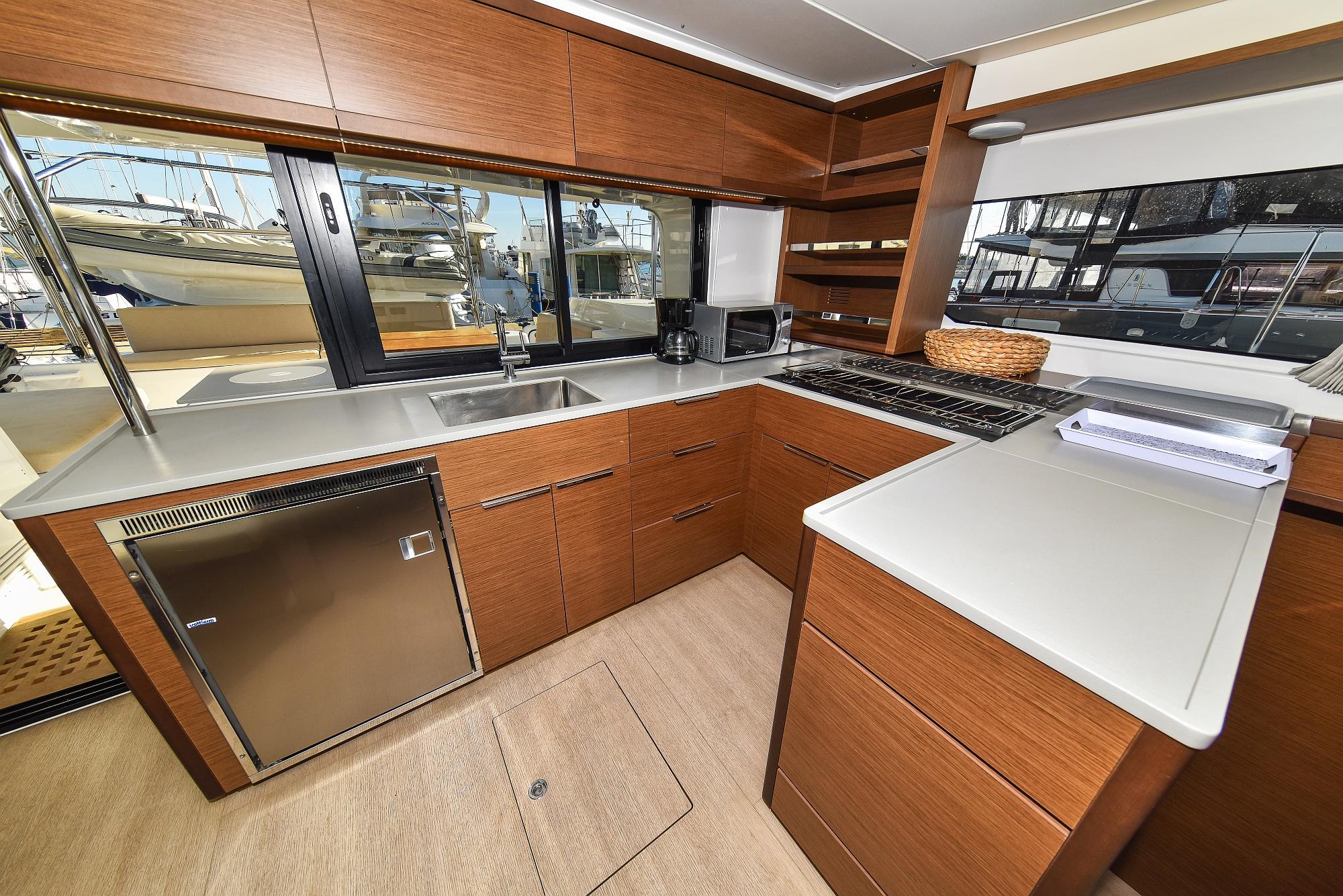 Lagoon 46 - 4 + 2 cab., picture 13