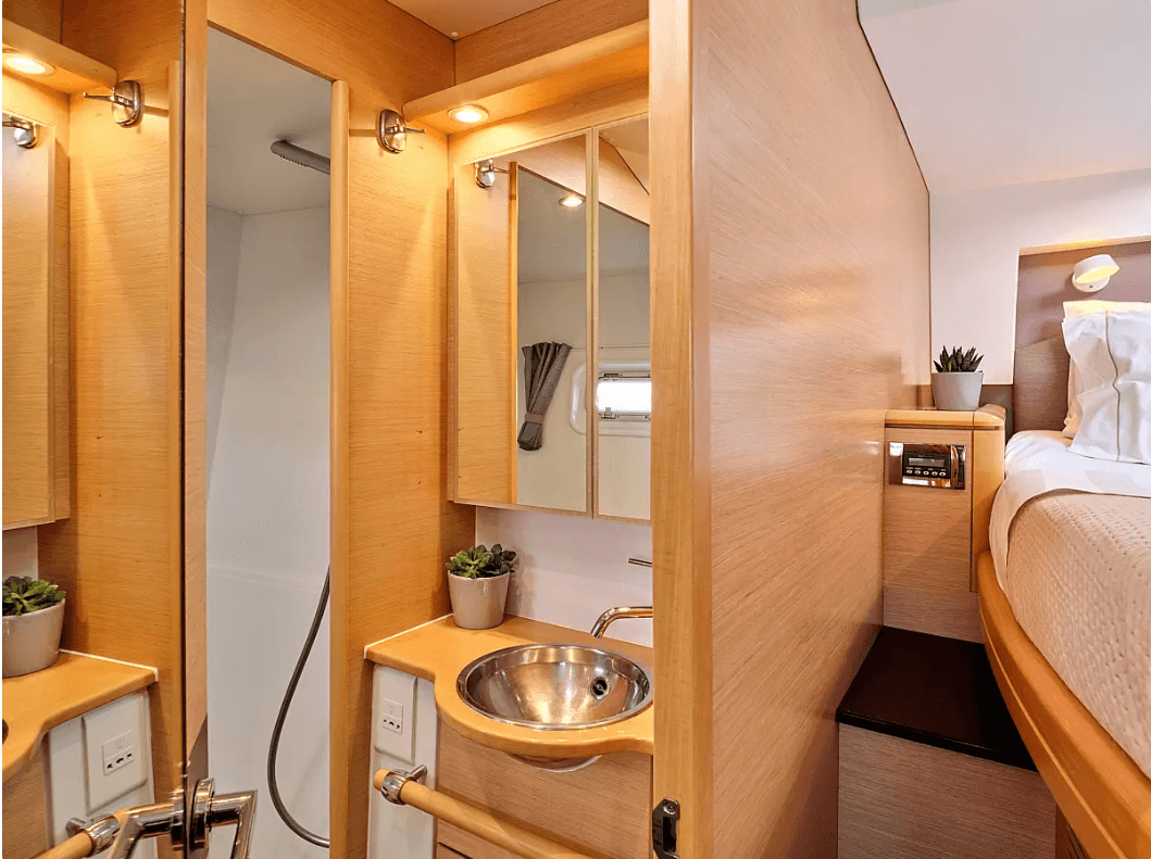 Lagoon 50 - 6 + 1 cab., picture 30