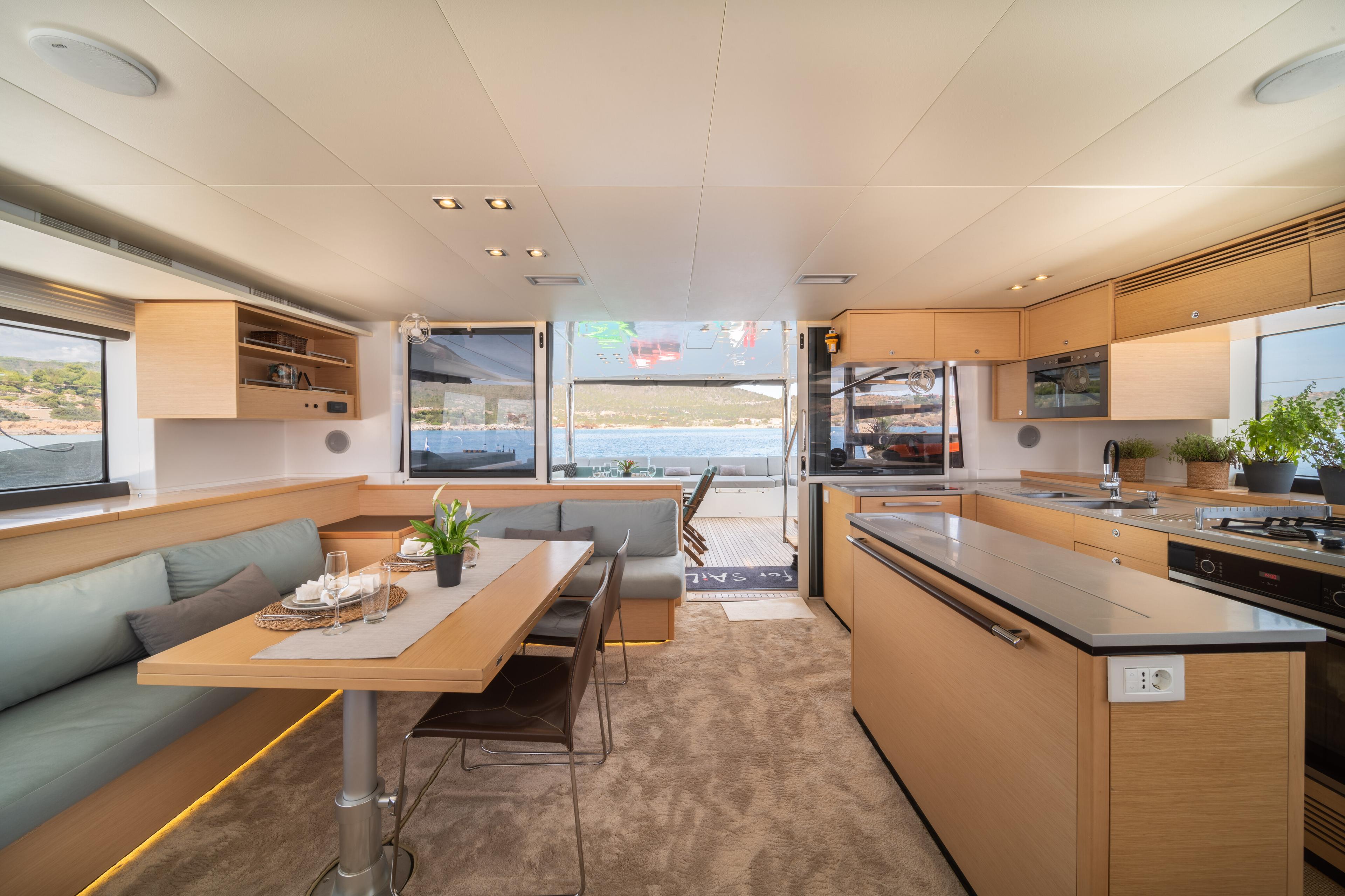 Lagoon 560 - 5 cab., picture 11