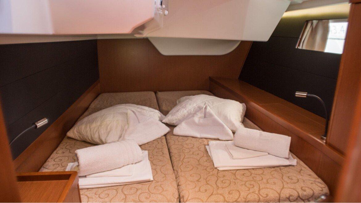 Oceanis 48 - 5 cab. - Don Quixote, picture 8