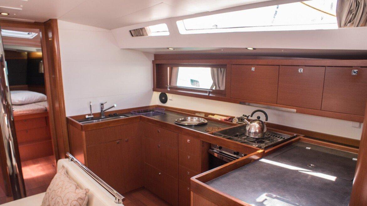 Oceanis 48 - 5 cab. - Don Quixote, picture 7