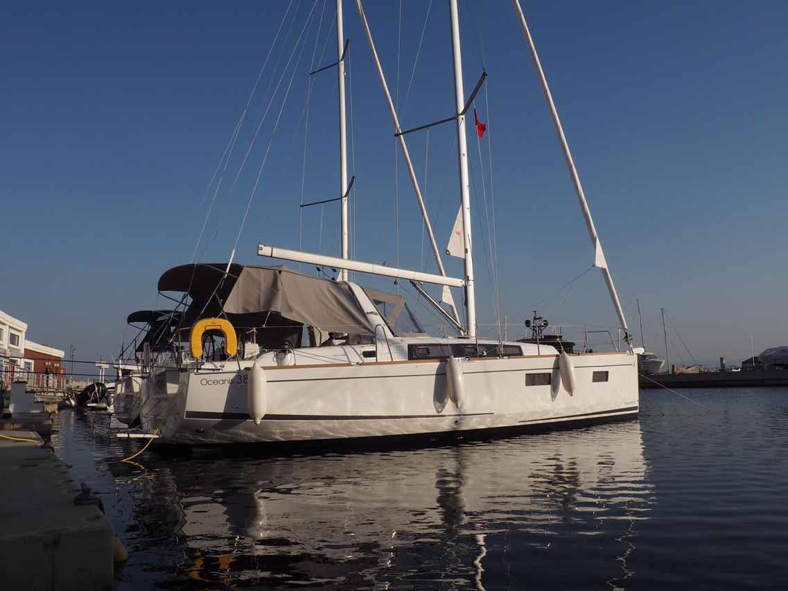 Oceanis 38.1, picture 3