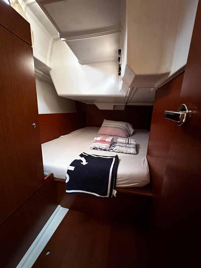 Oceanis 38.1, picture 15