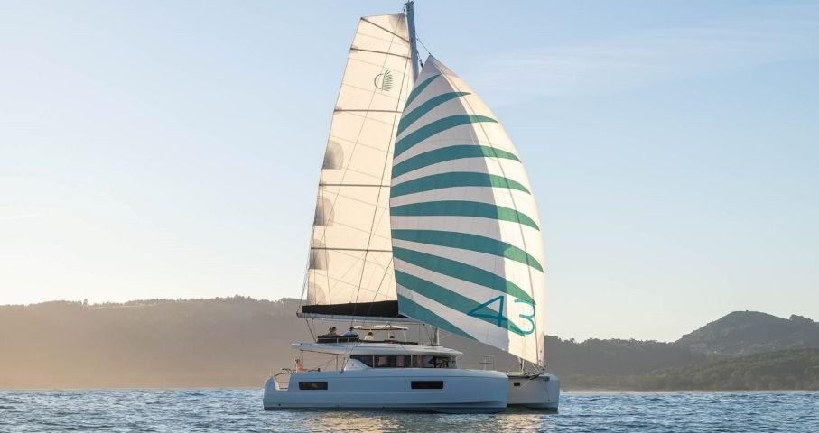 Lagoon 43 - 3 + 2 cab., picture 3