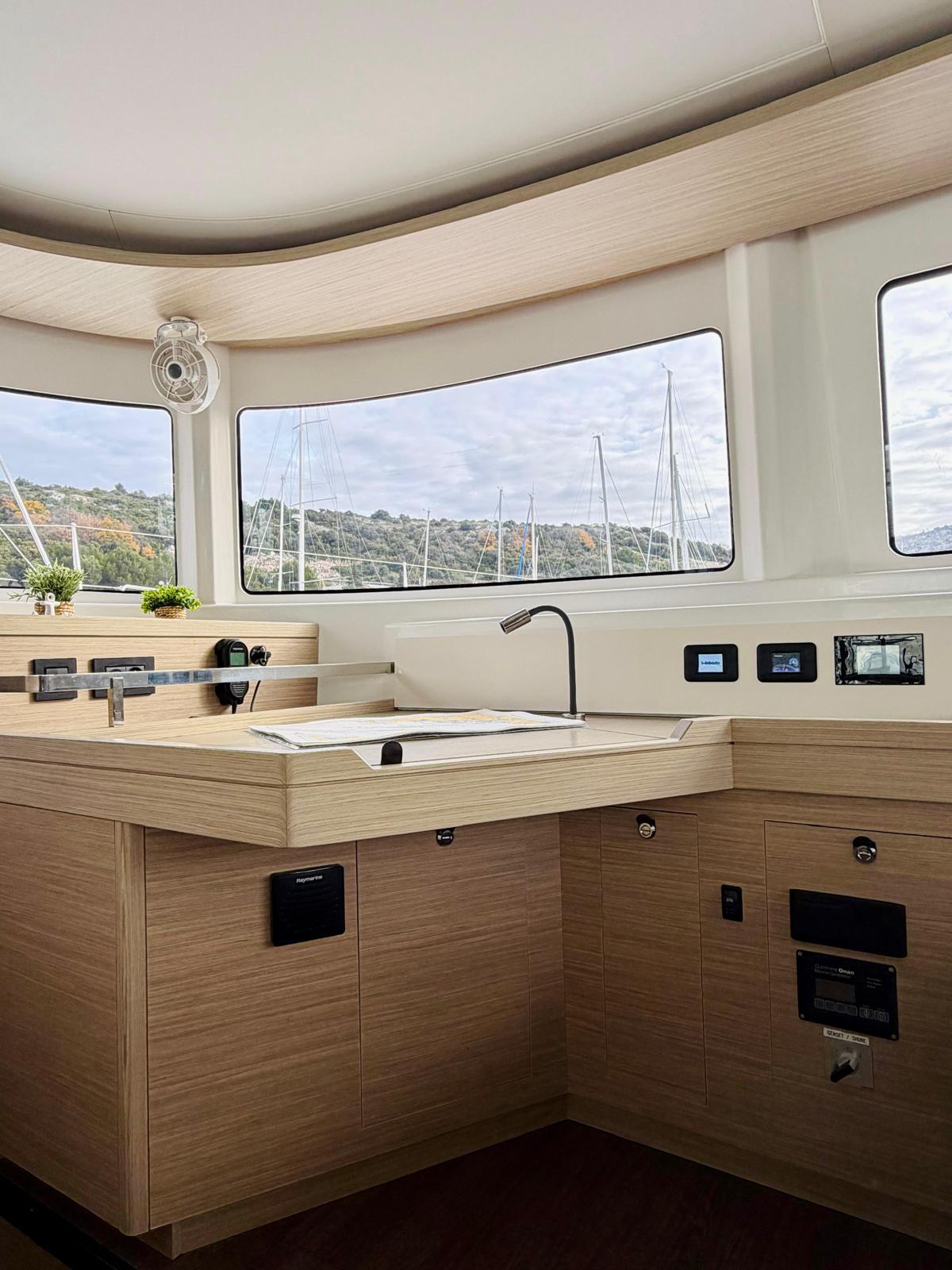 Lagoon 46 - 4 + 2 cab., picture 12