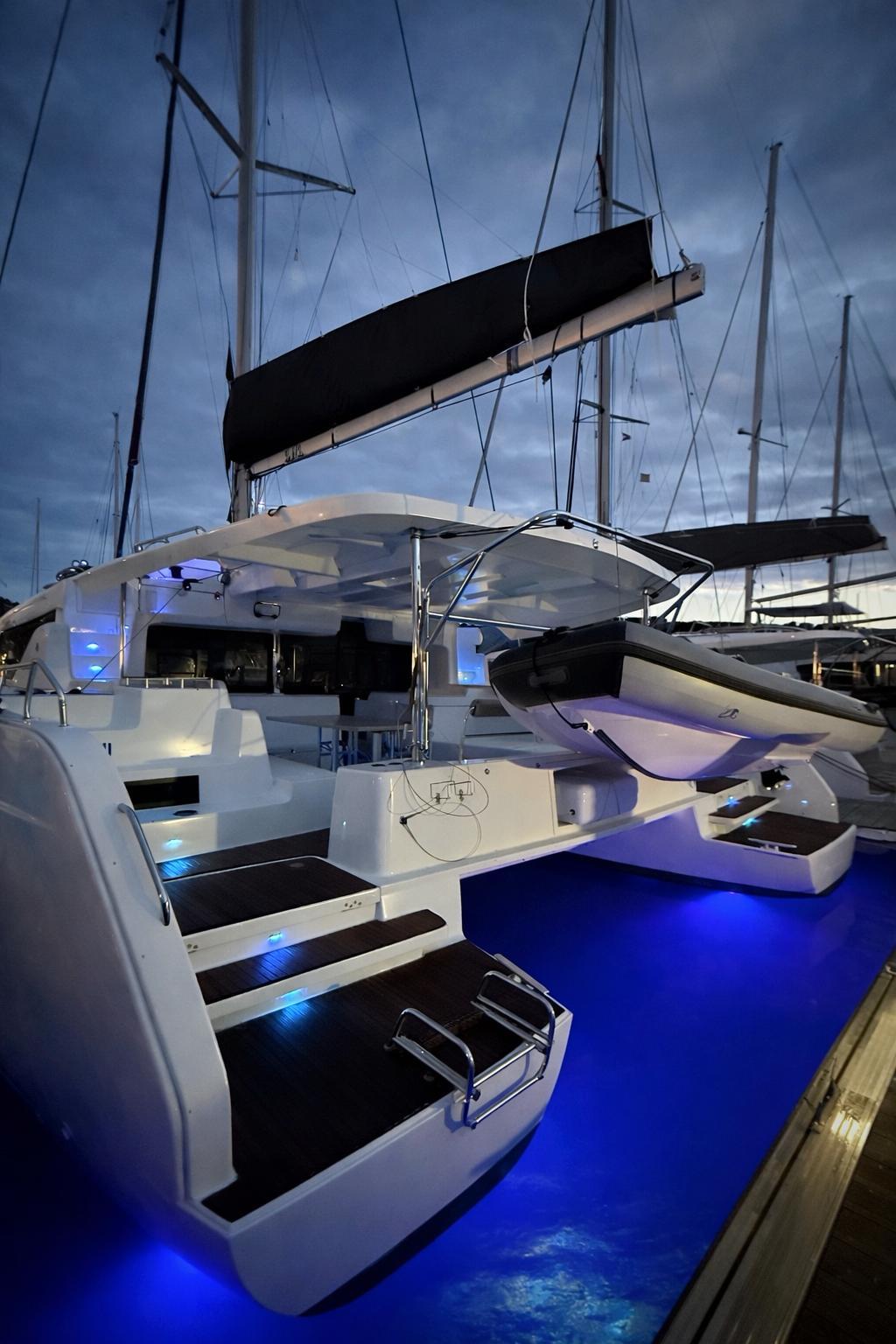 Lagoon 46 - 4 + 2 cab., picture 4