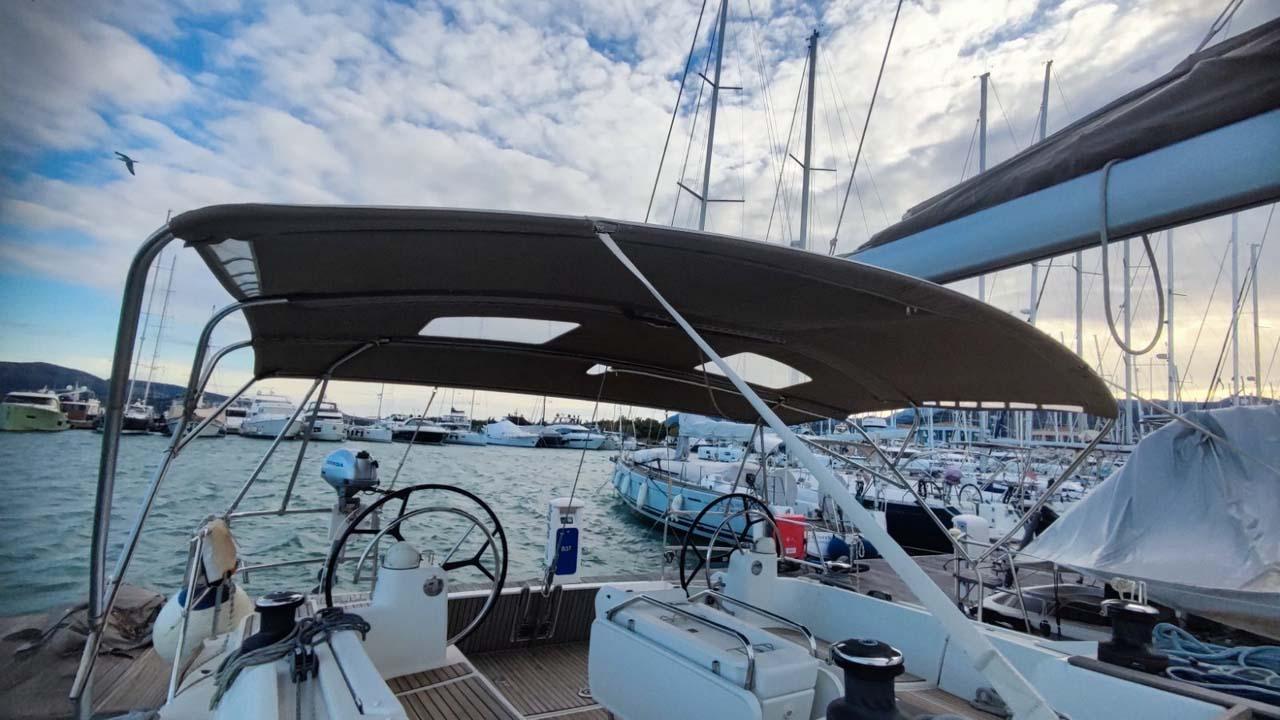 Sun Odyssey 519 - 5 cab., picture 3