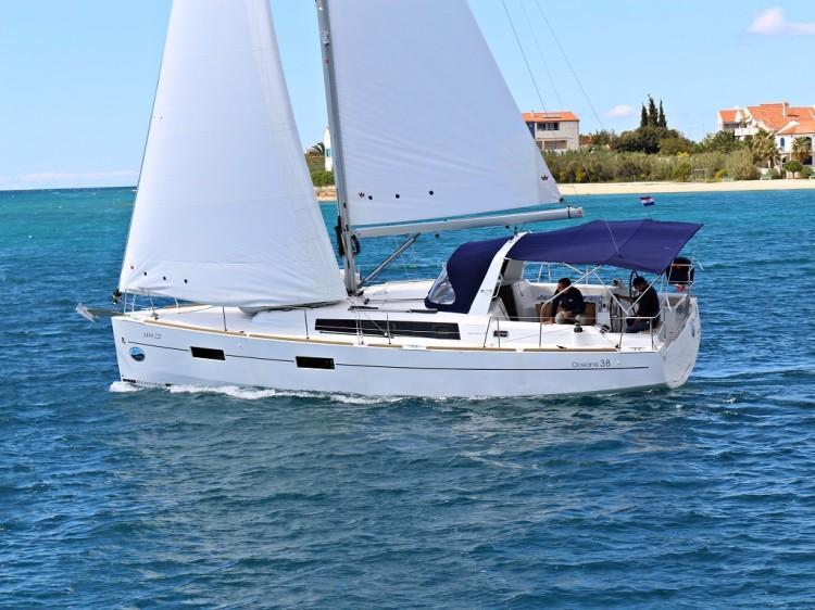Oceanis 38.1, picture 3