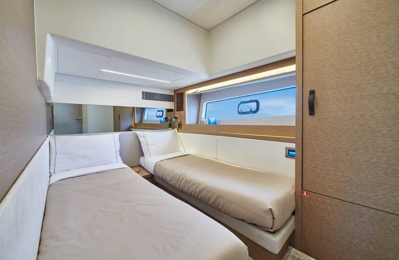 Prestige 590 Flybridge - 3 + 1 cab.	, picture 18