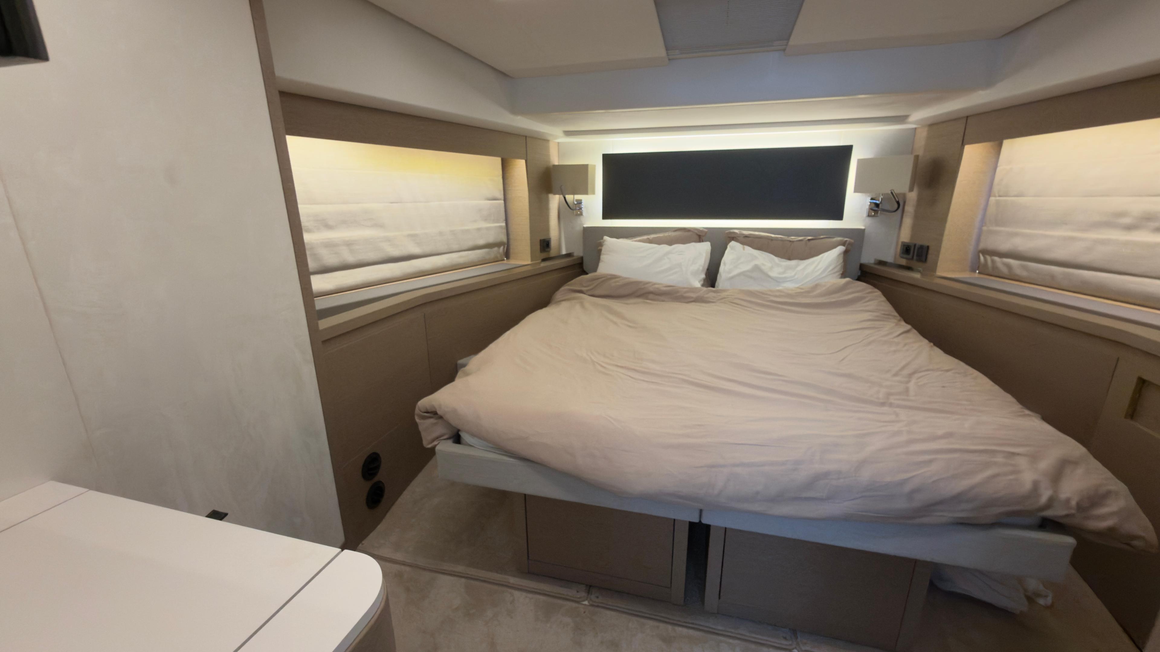 Prestige 590 Flybridge - 3 + 1 cab.	, picture 6