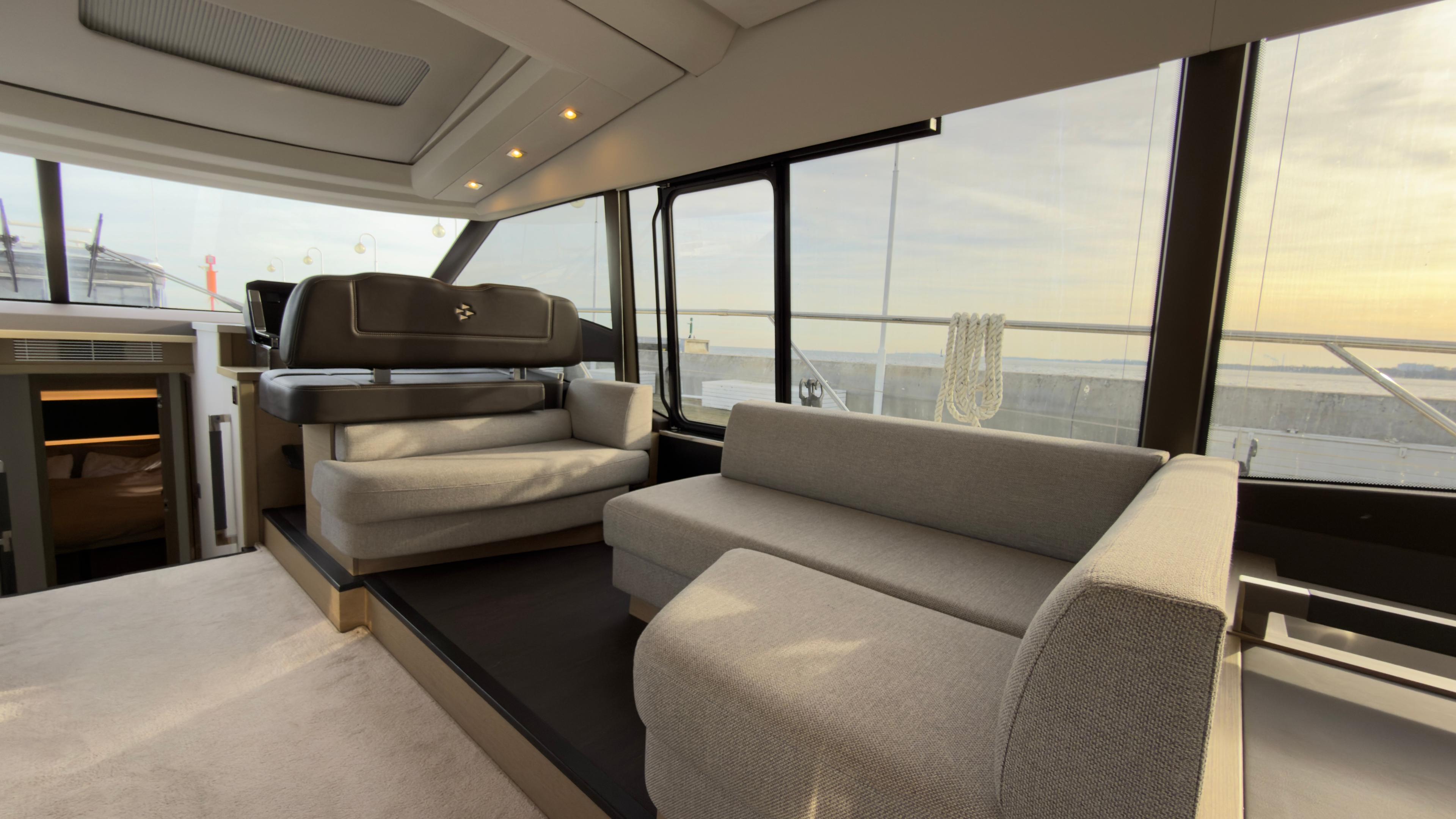 Prestige 590 Flybridge - 3 + 1 cab.	, picture 16