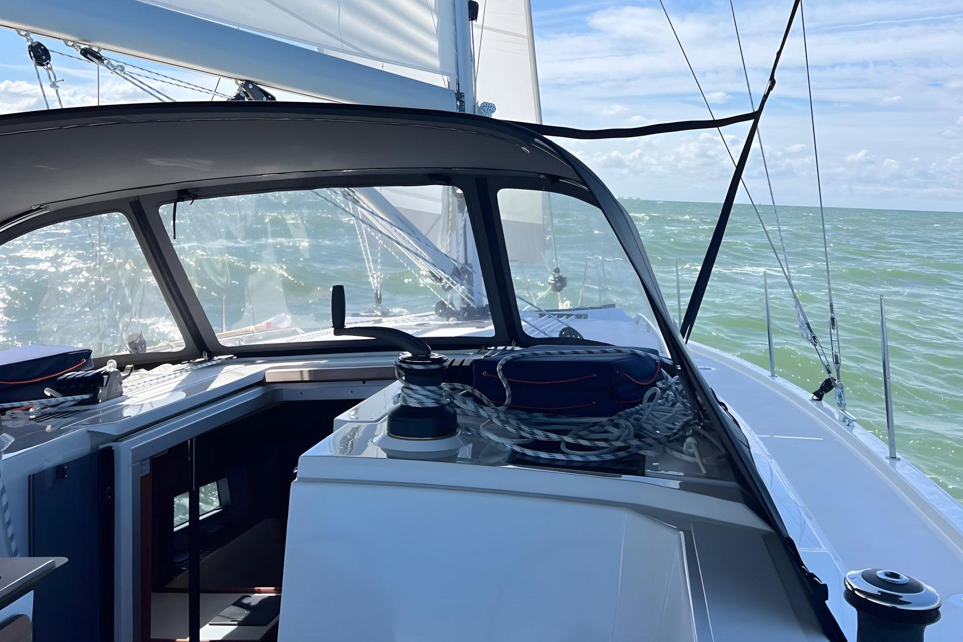 Bavaria C42, picture 5