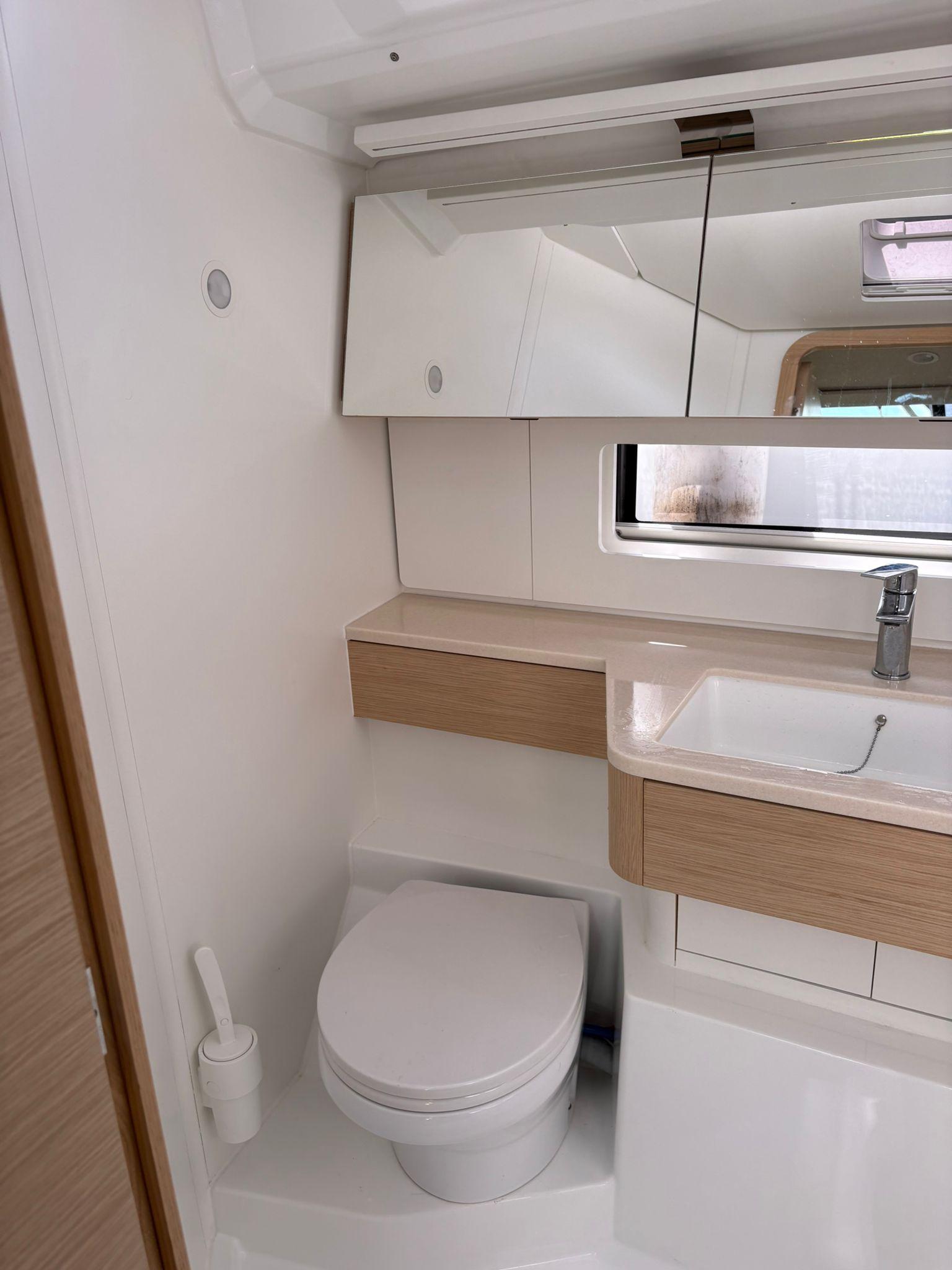 Dufour 48, picture 8