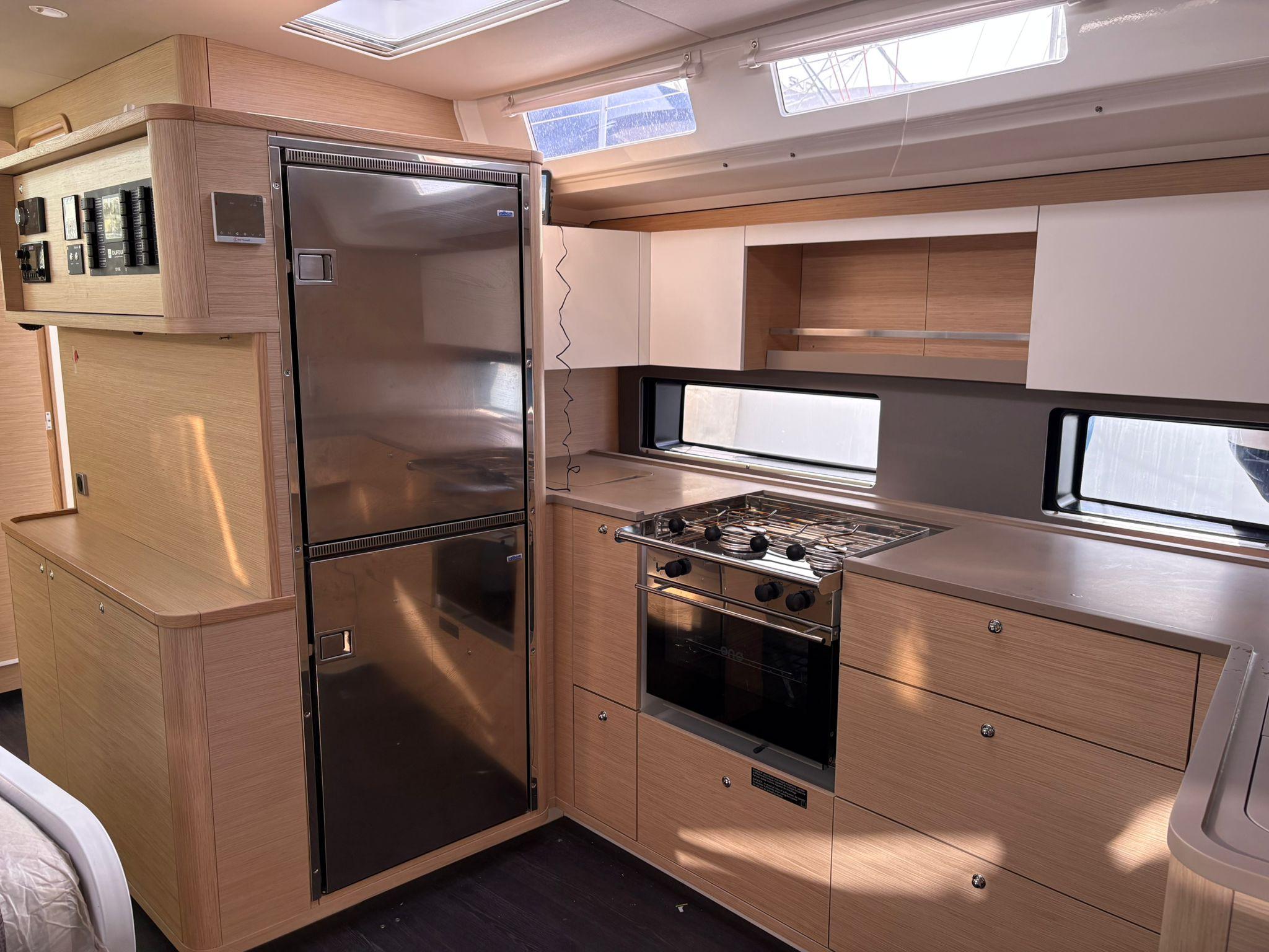 Dufour 48, picture 12