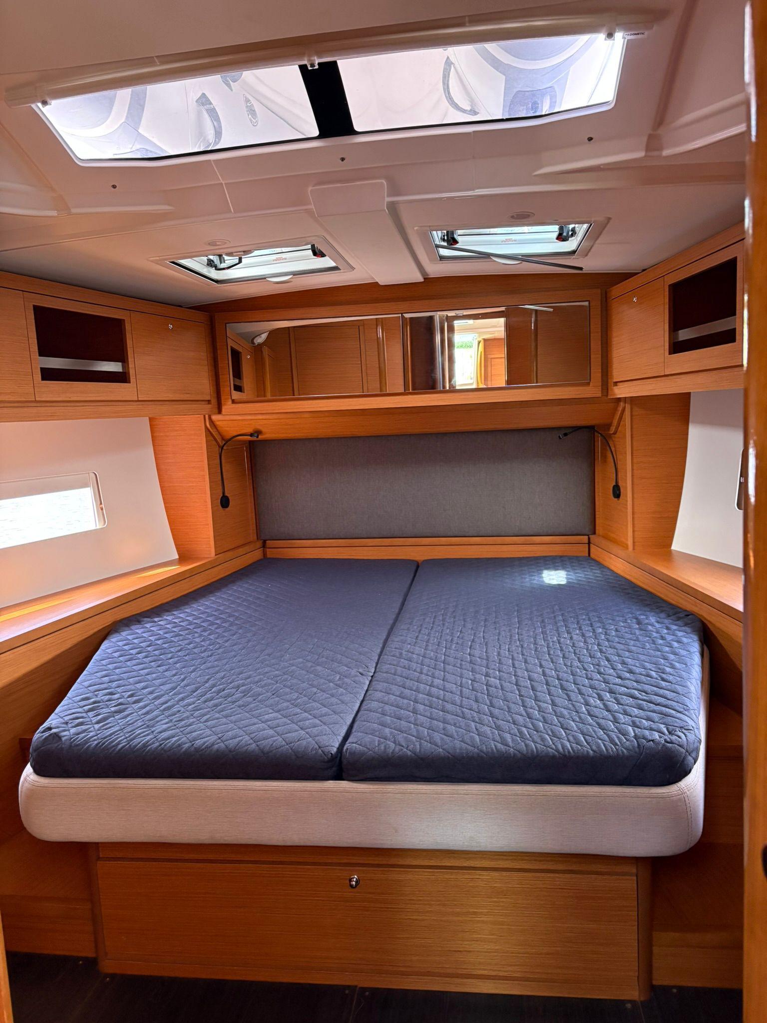 Dufour 470 - 4 + 1 cab., picture 7