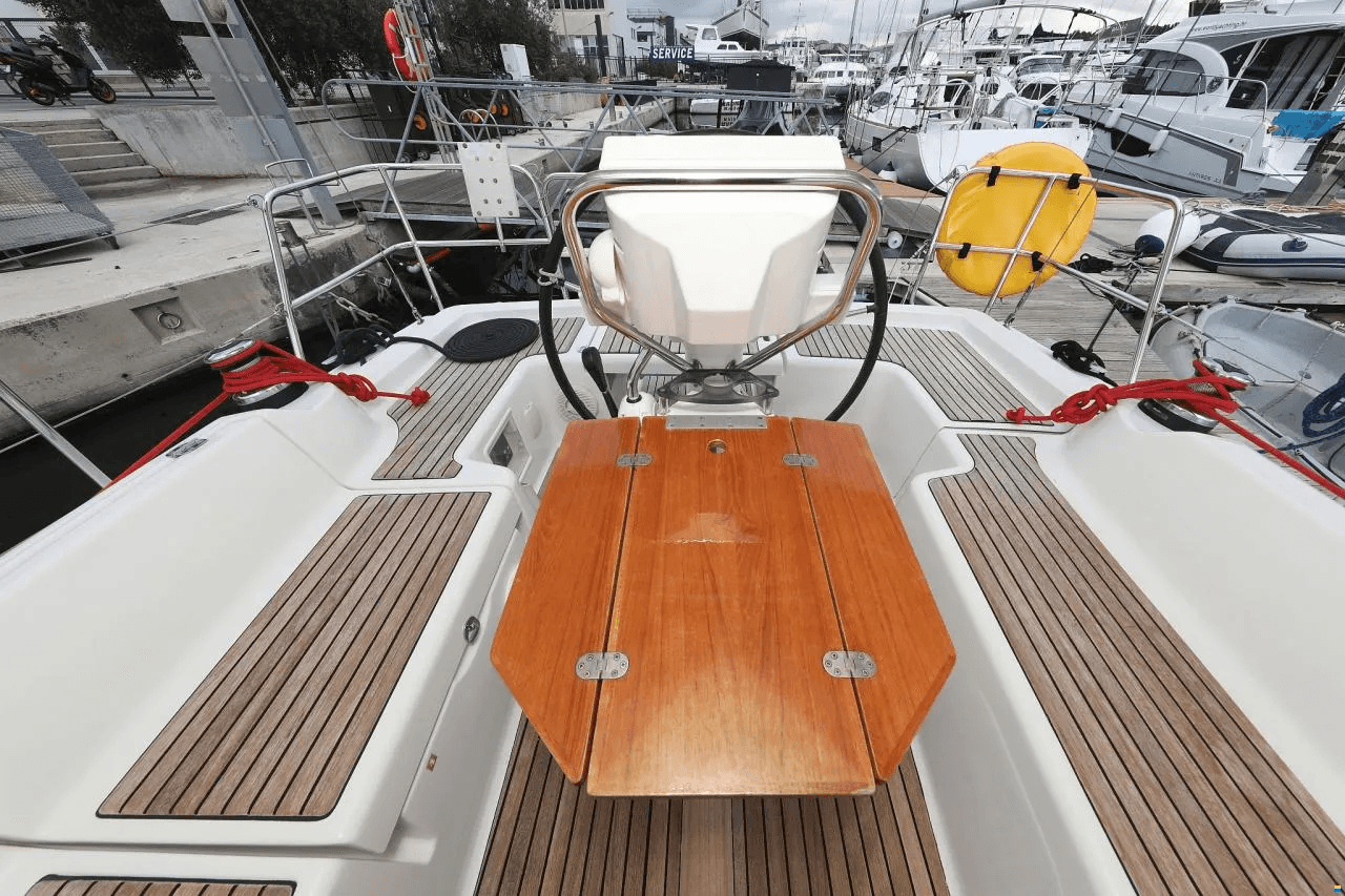 Oceanis 34, picture 6