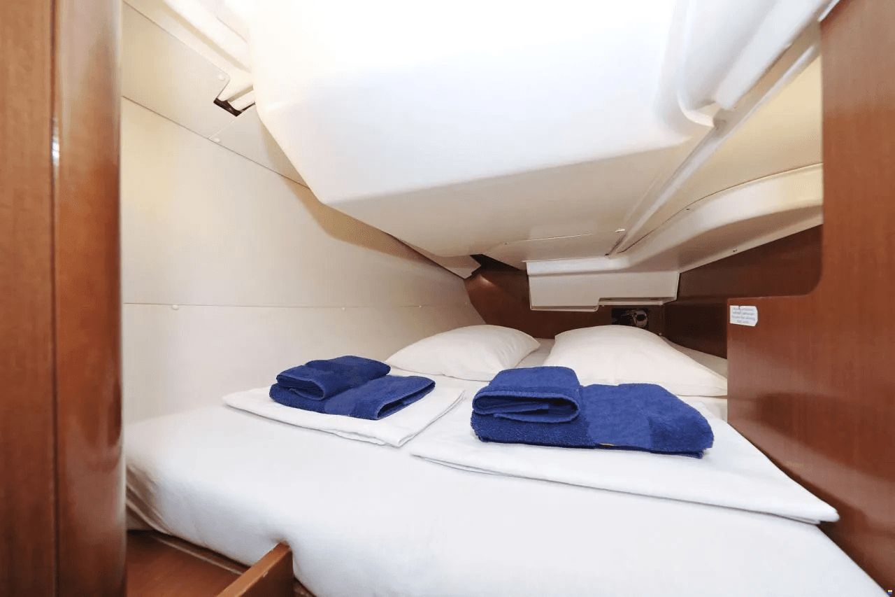 Oceanis 34, picture 23