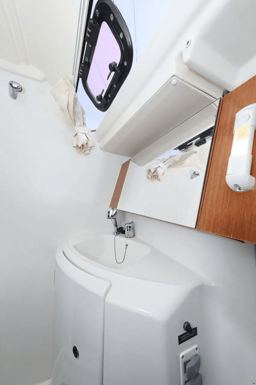 Oceanis 34, picture 27