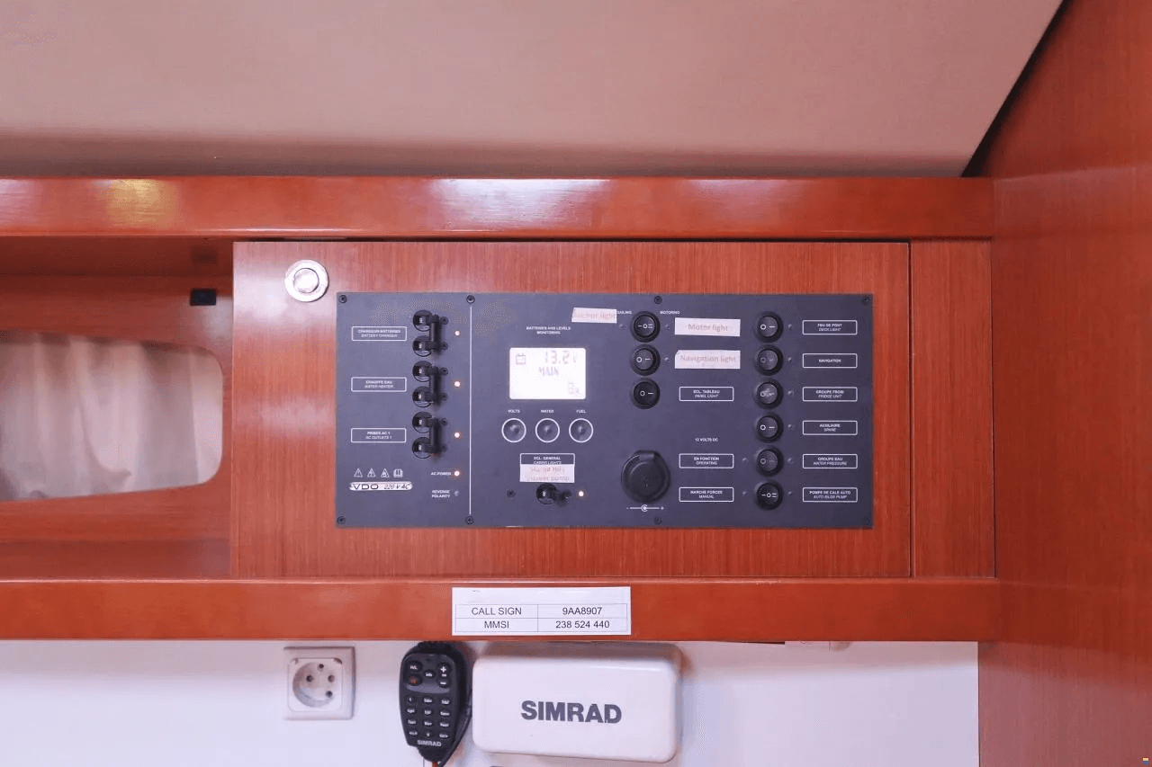 Oceanis 34, picture 28