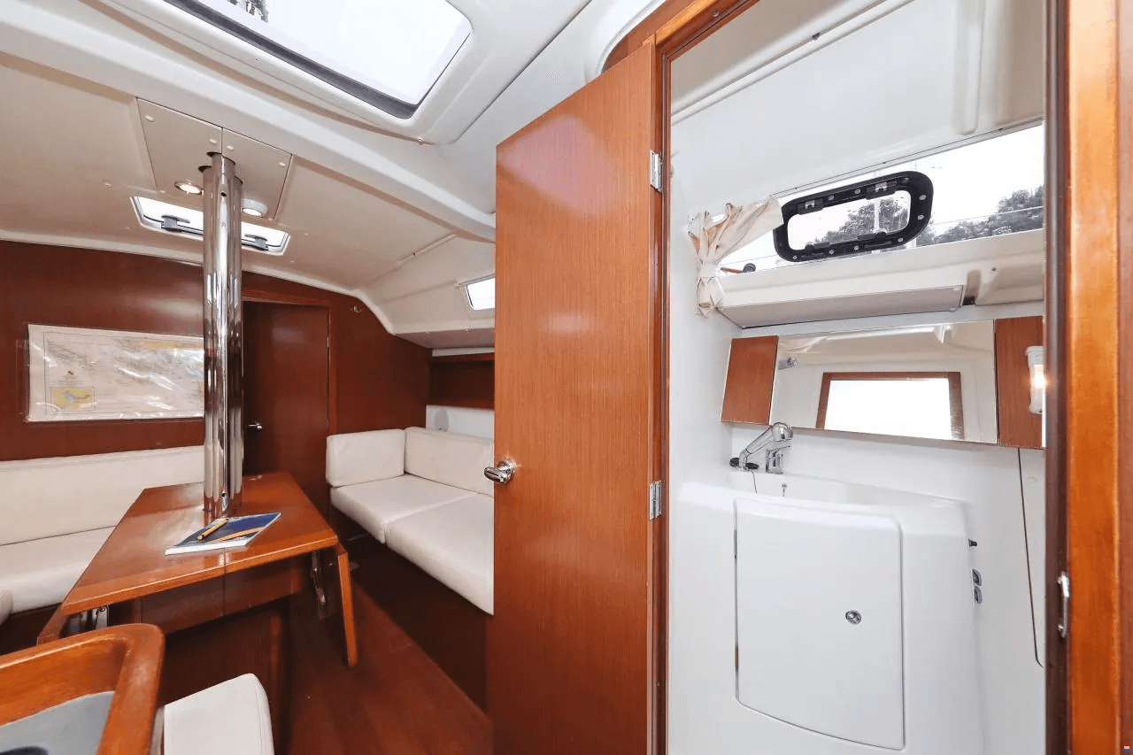 Oceanis 34, picture 13