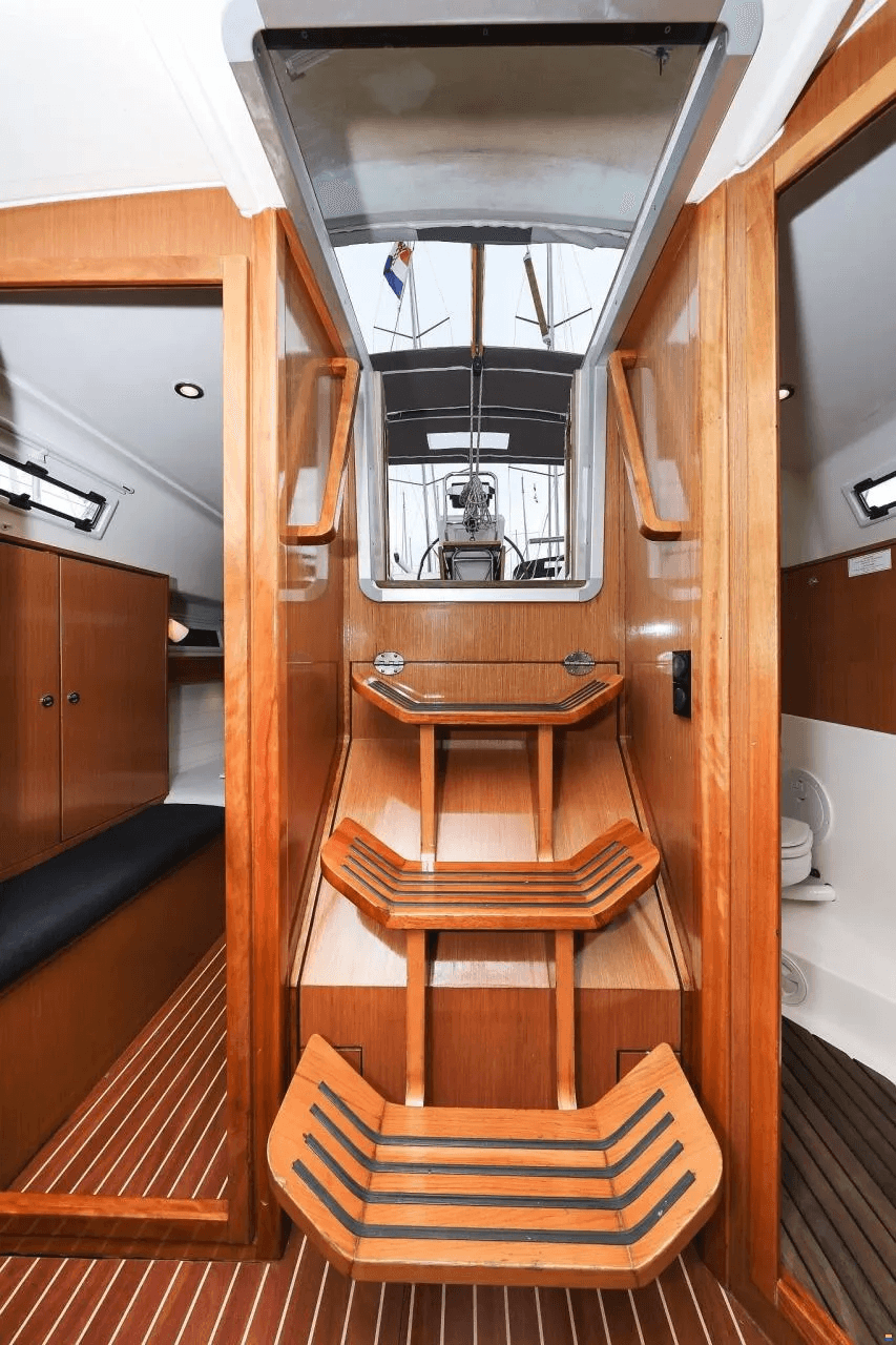Bavaria Cruiser 32, picture 18
