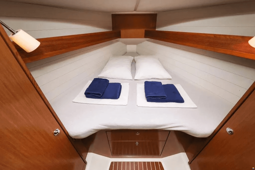 Bavaria Cruiser 32, picture 30