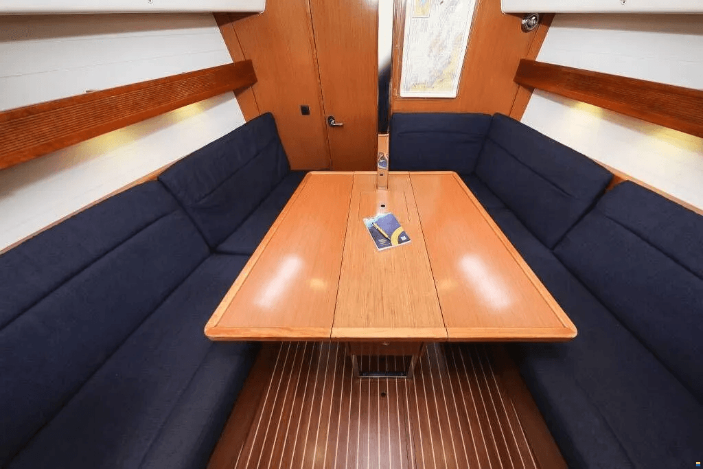 Bavaria Cruiser 32, picture 27