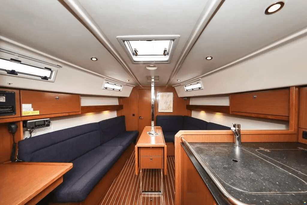 Bavaria Cruiser 32, picture 24