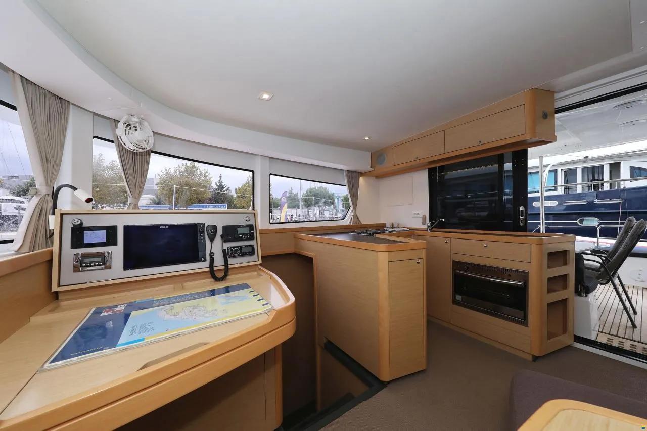 Lagoon 42 - 4 + 2 cab., picture 30