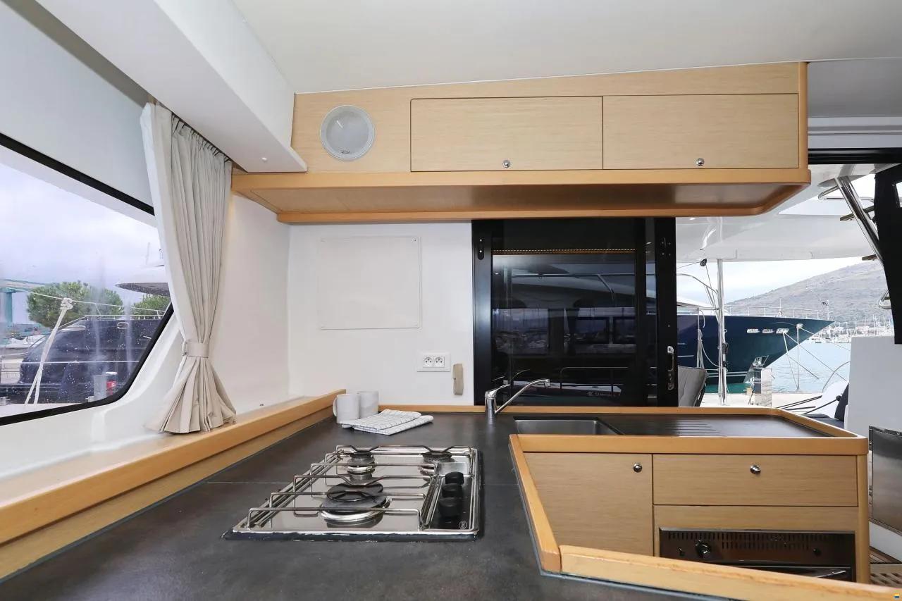 Lagoon 42 - 4 + 2 cab., picture 17