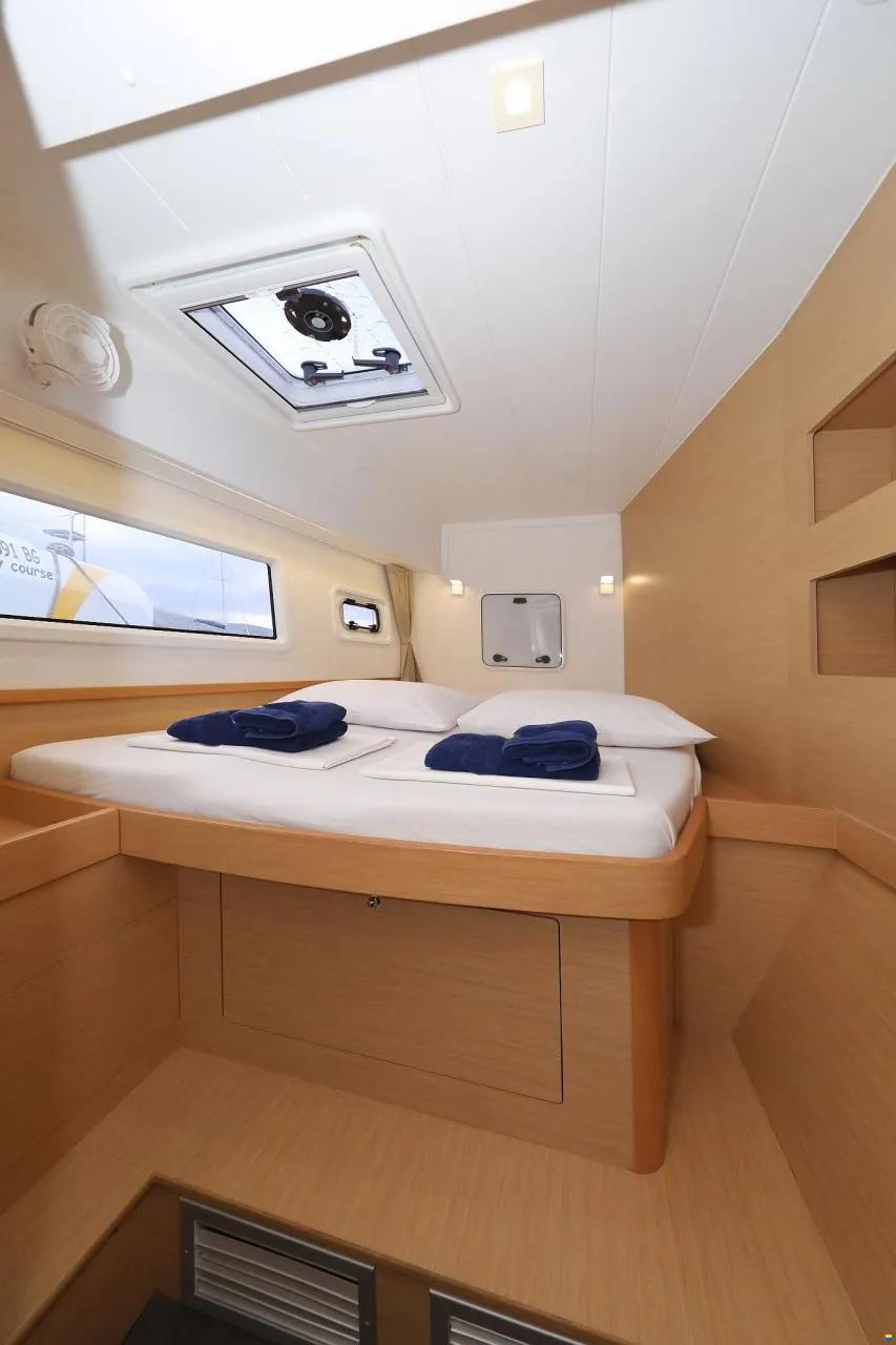 Lagoon 42 - 4 + 2 cab., picture 19