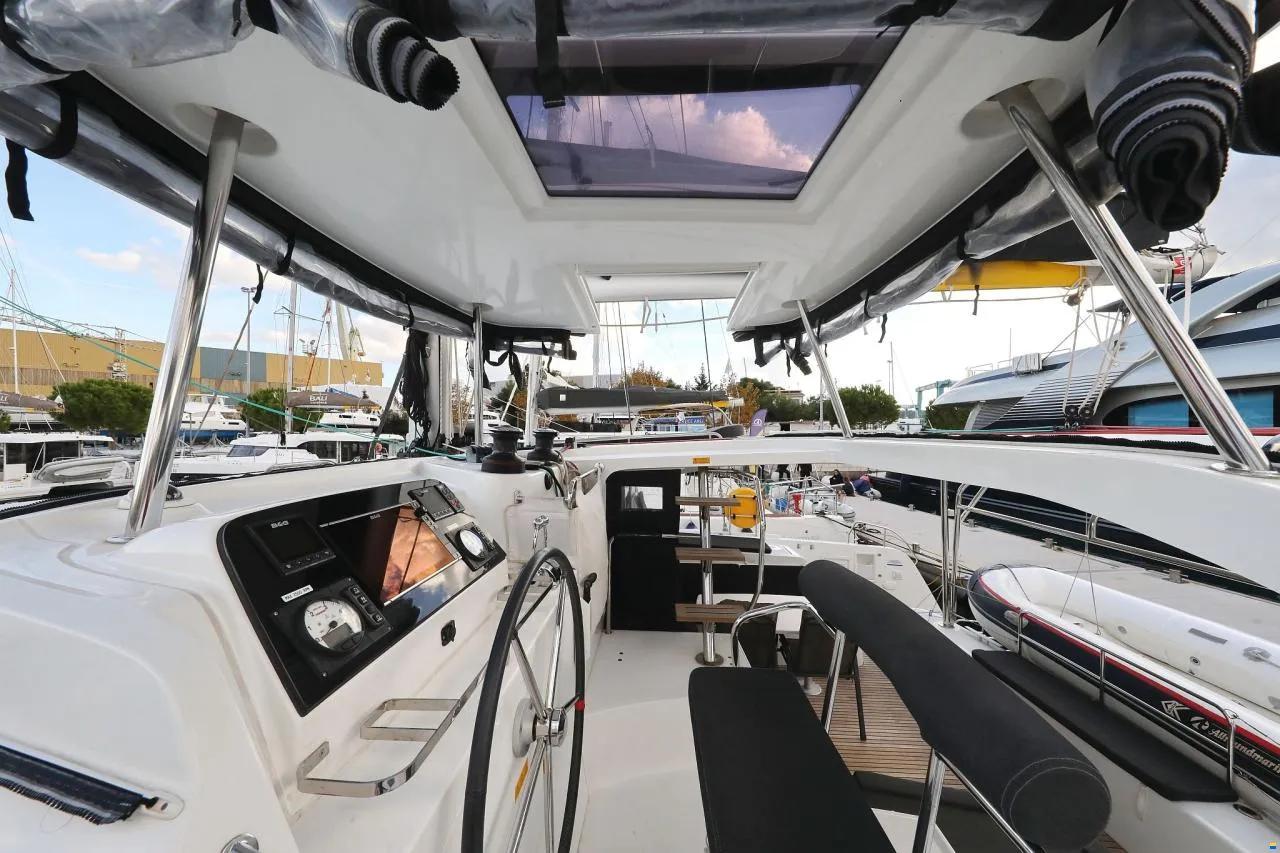 Lagoon 42 - 4 + 2 cab., picture 8