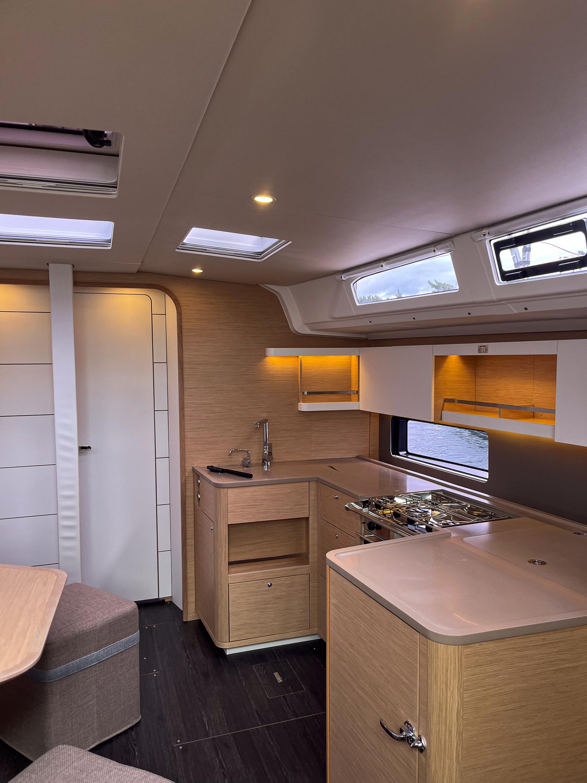 Dufour 44 - 3 cab., picture 8