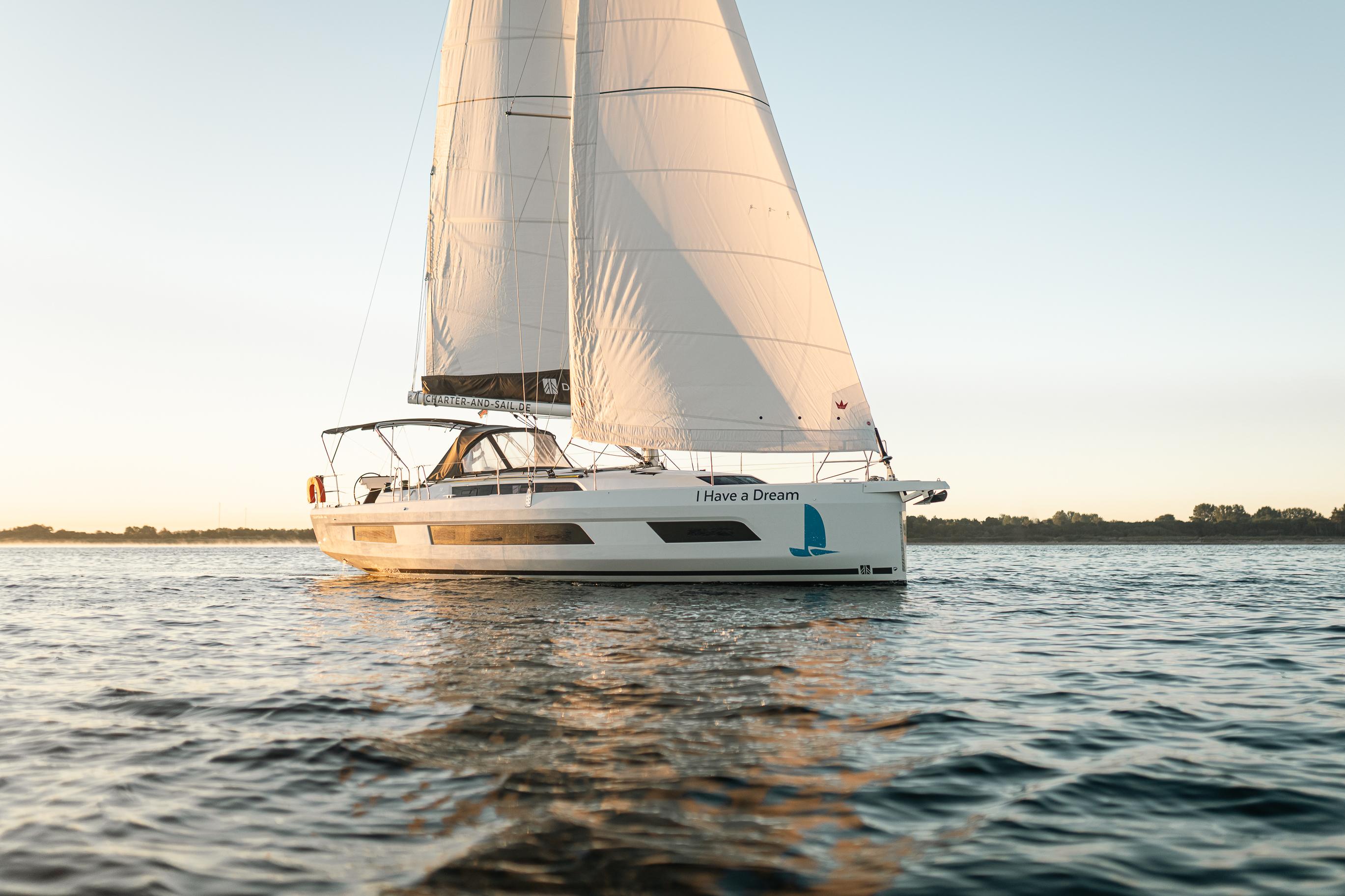 Dufour 44 - 3 cab., picture 4