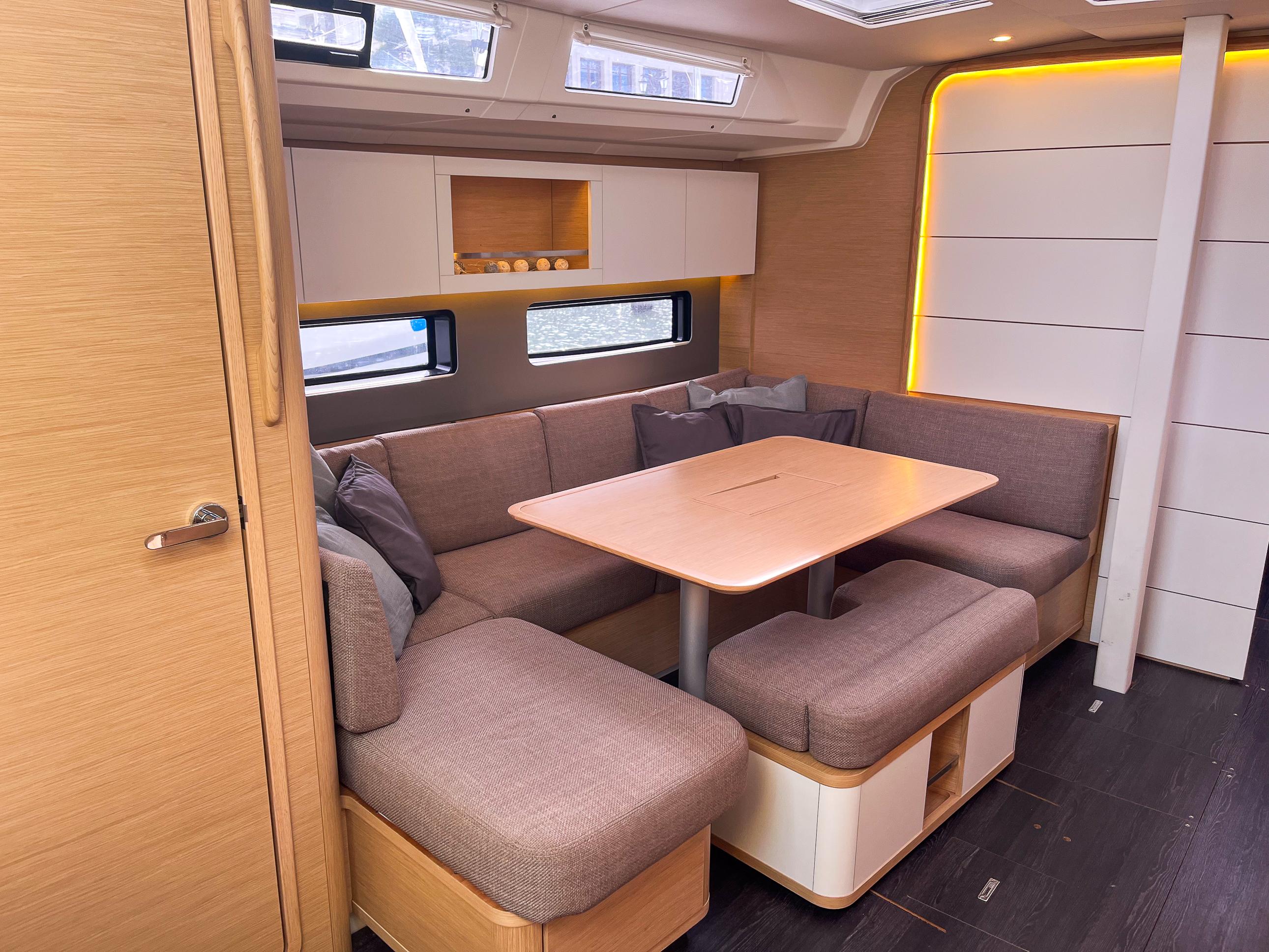 Dufour 41 - 3 cab., picture 7
