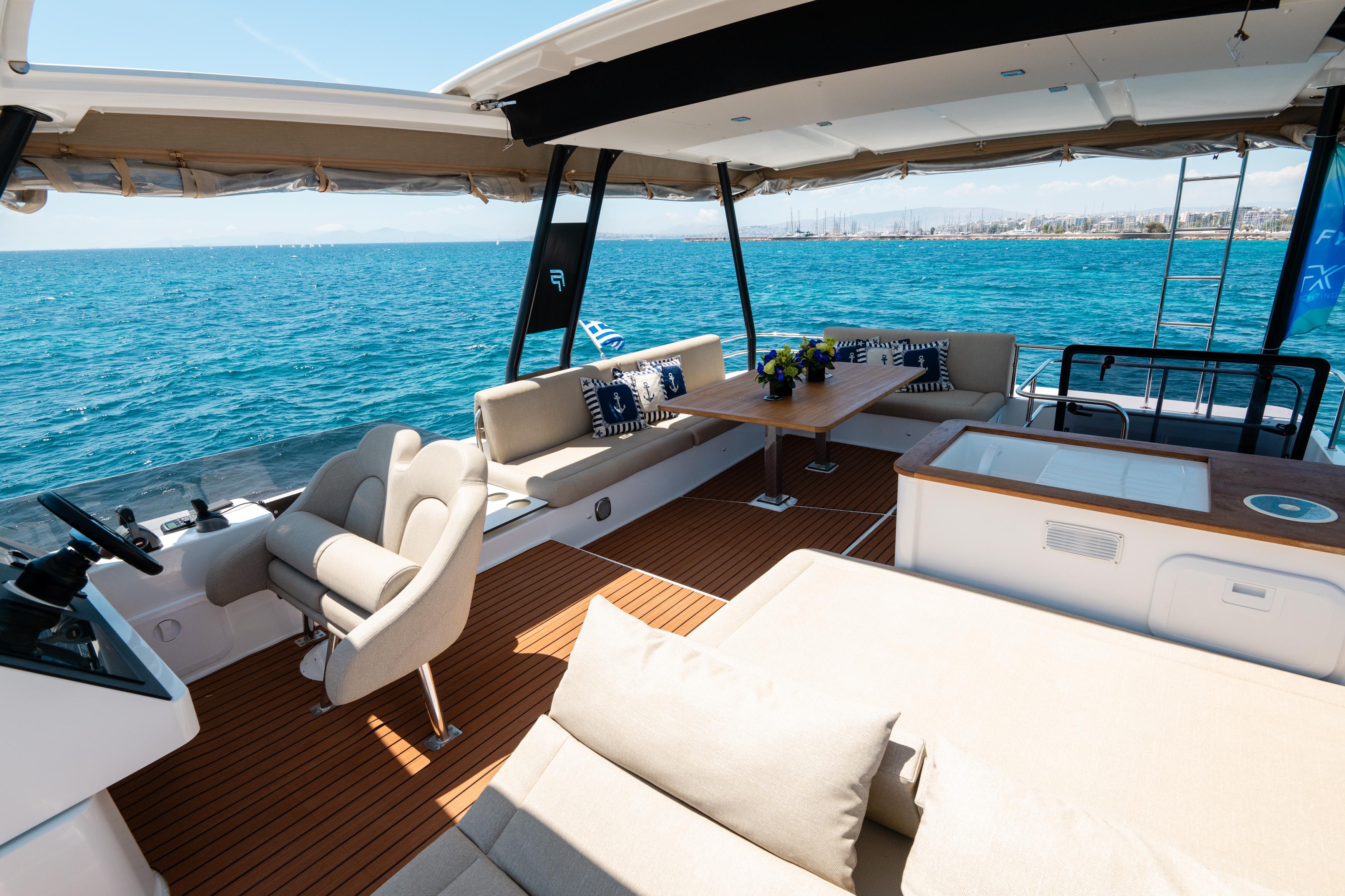 Fountaine Pajot MY6 - Emy 6, picture 7