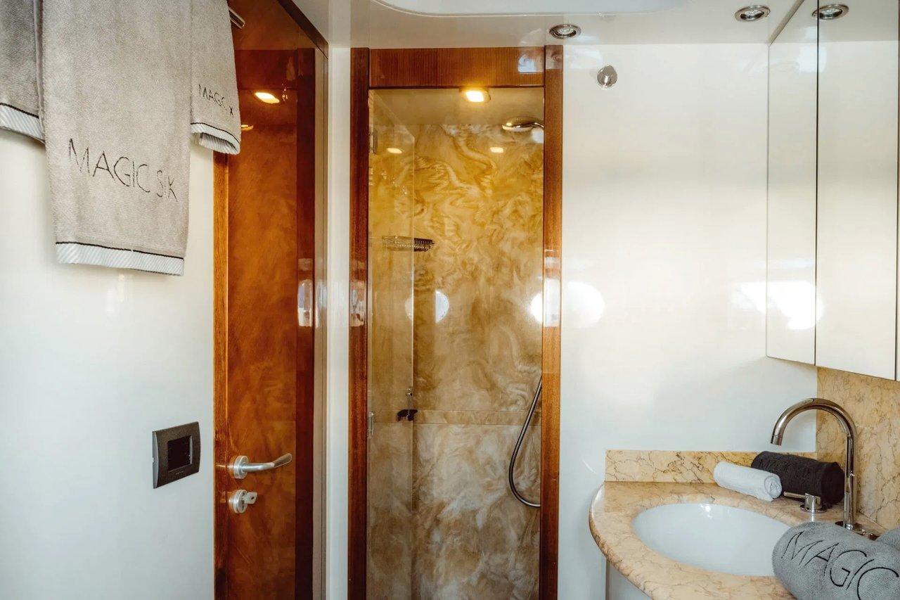 Astondoa 82 GLX - 4 + 2 cab. - Magic Six, picture 24