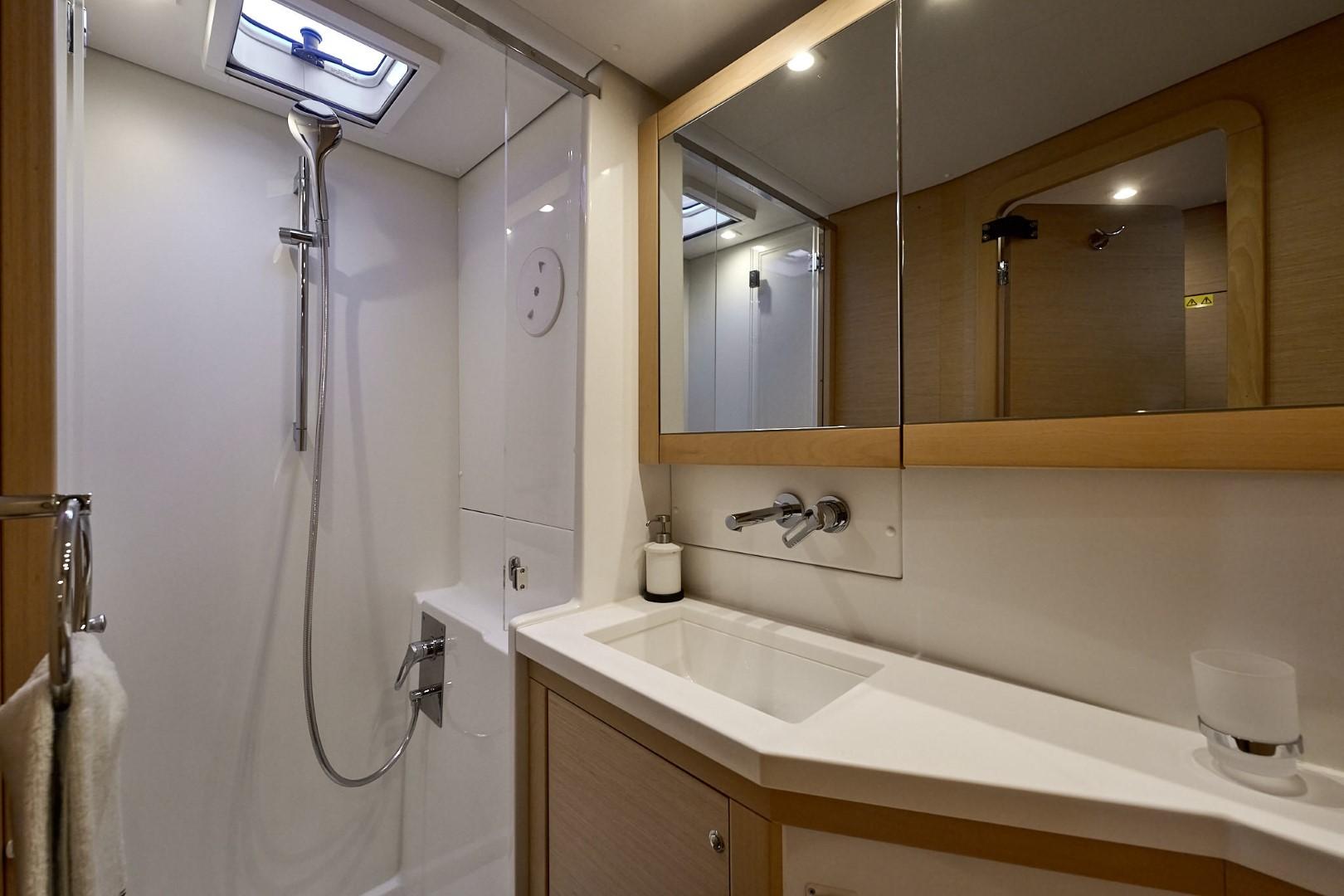 Lagoon 42 - 4 cab., picture 6