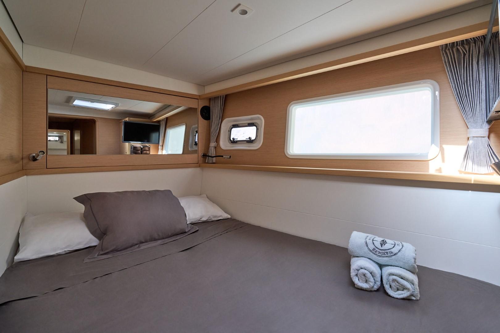 Lagoon 42 - 4 cab., picture 4