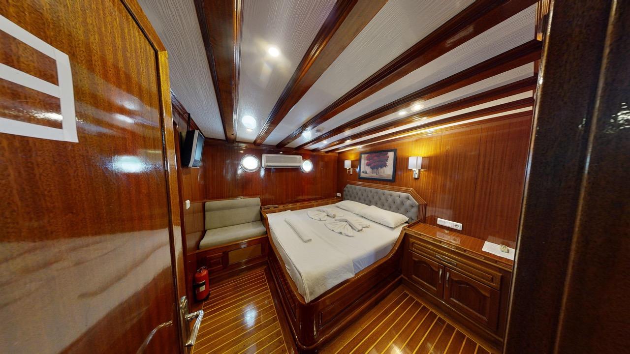 Diamond Lila, picture 24