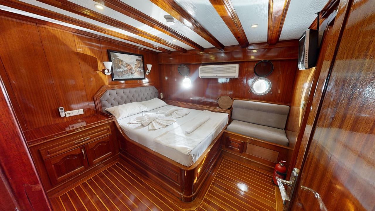 Diamond Lila, picture 18