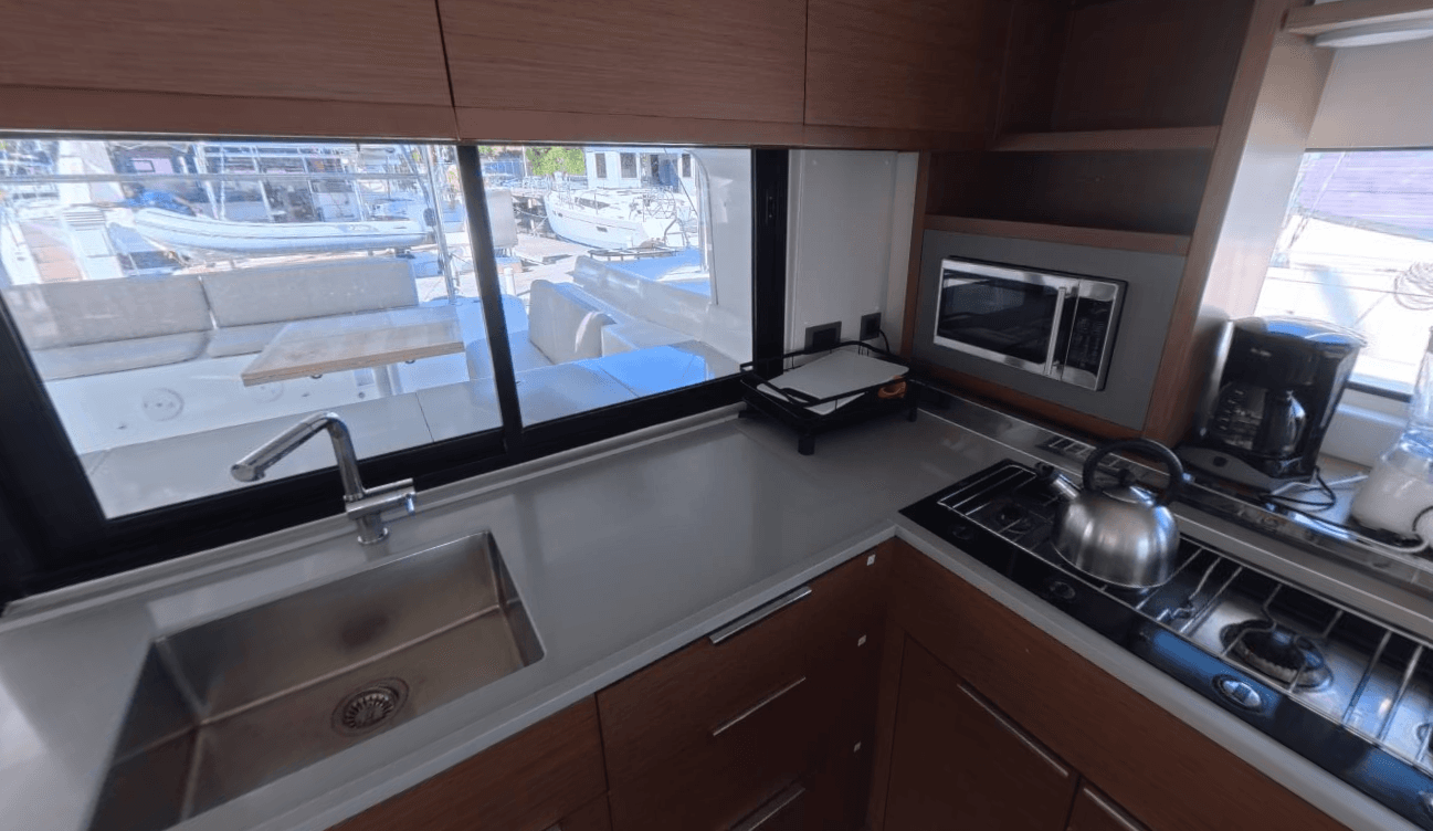 Lagoon 46 - 4 cab., picture 12