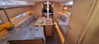 Dufour 37 - 3 cab., picture 5