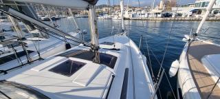 Dufour 37 - 3 cab., picture 4