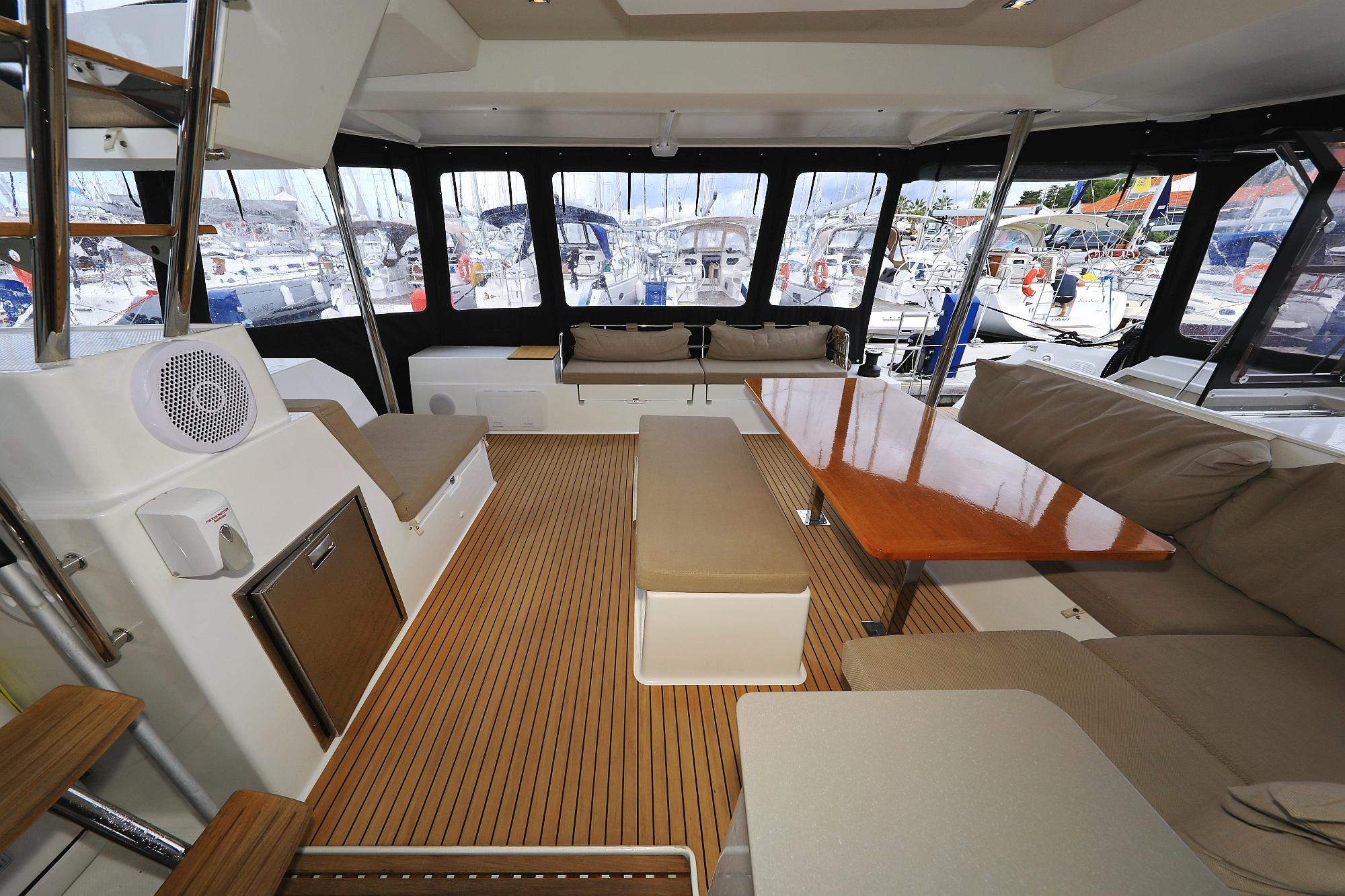 Fountaine Pajot Saona 47 Quintet - 5 + 1 cab., picture 7