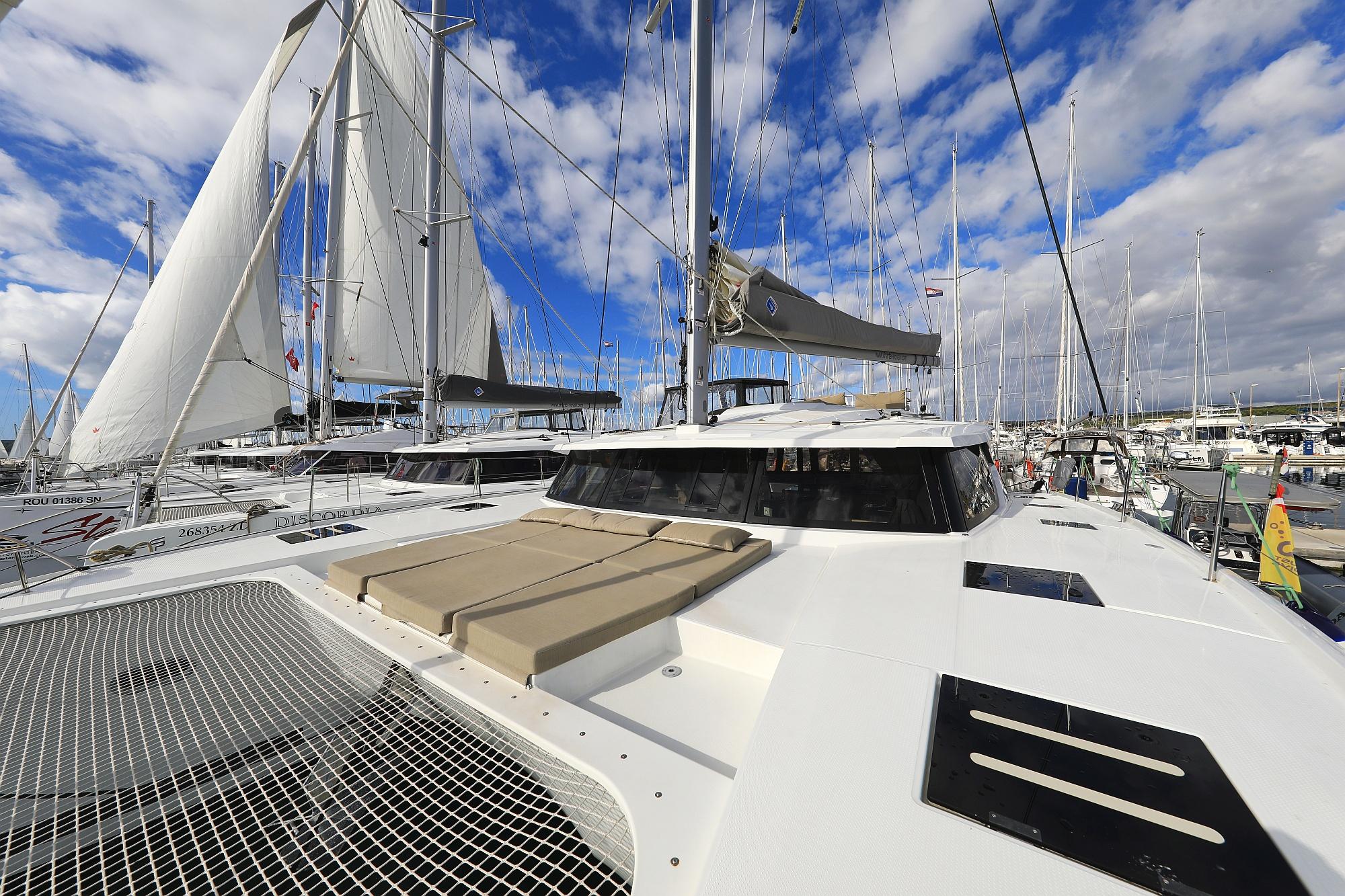 Fountaine Pajot Saona 47 Quintet - 5 + 1 cab., picture 8